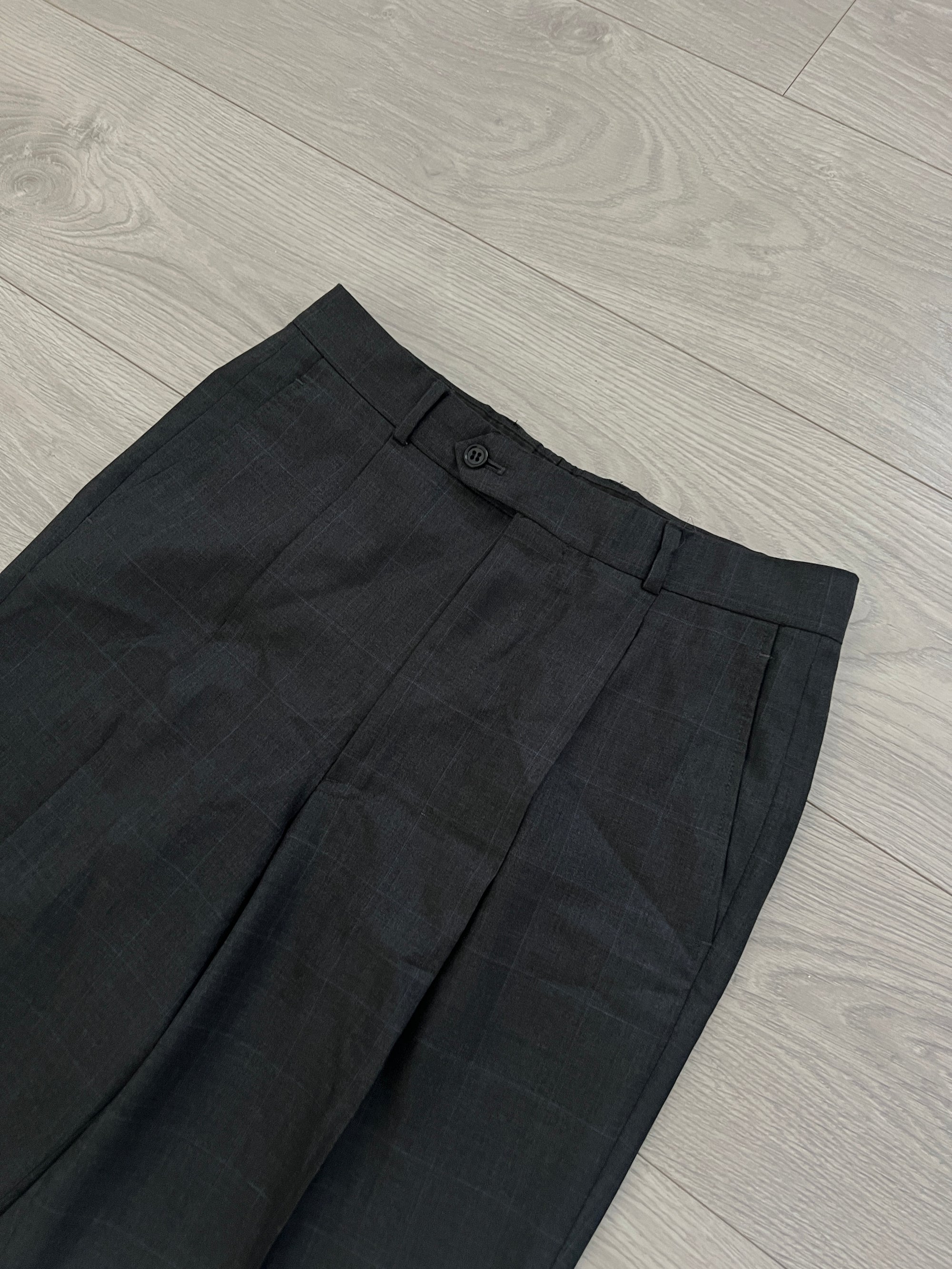 Armani 1990s Double-Breasted Relaxed Pleated Suit - Size S Jacket / 30" Waist