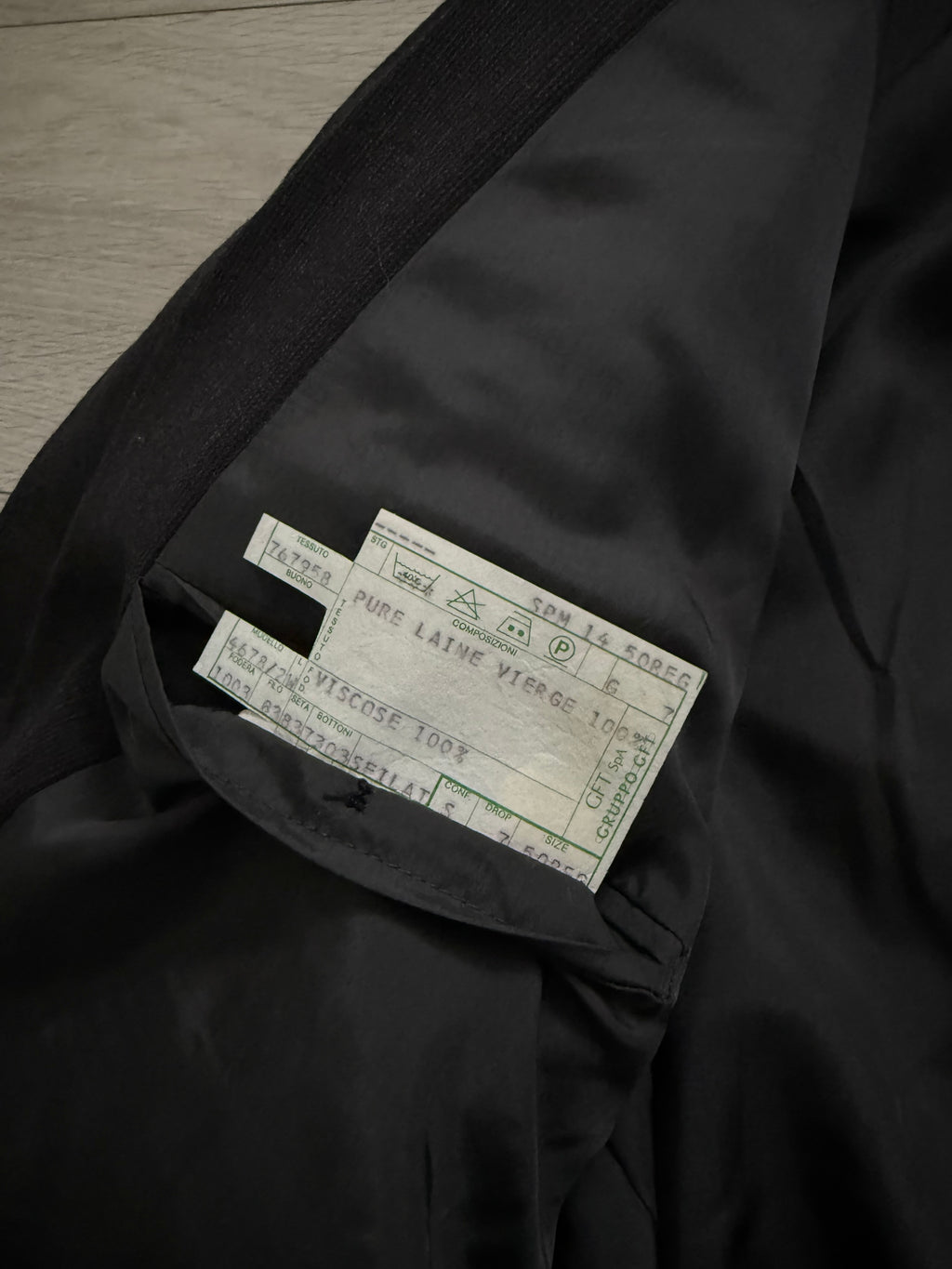 Giorgio Armani 1980s Double Breasted Pleated Wool Suit Espresso Charcoal New - Size L Jacket / 32" Waist