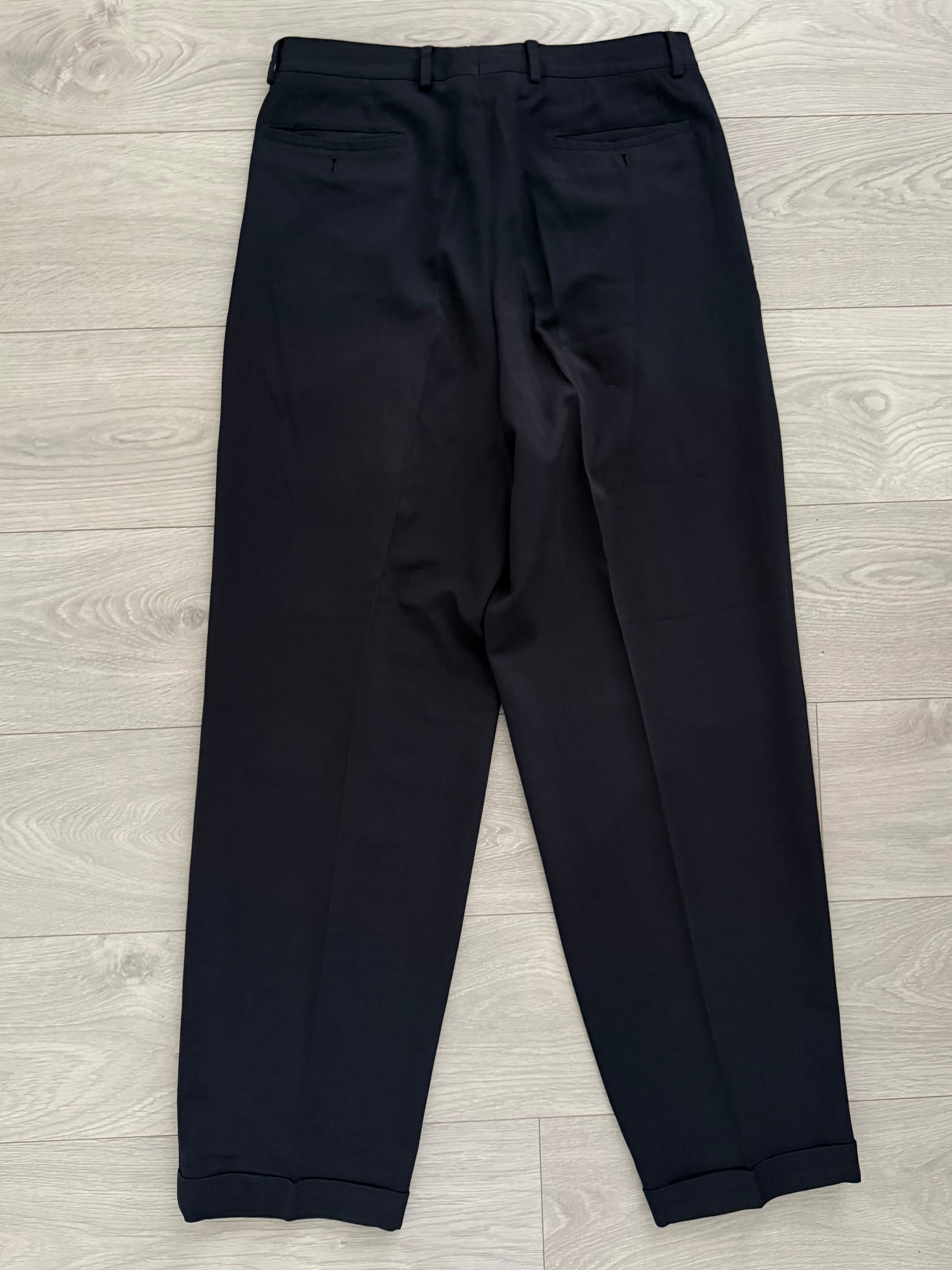 Giorgio Armani 1990s Double Breasted Pleated Navy Wool Suit  - Size L Jacket / 33" Waist