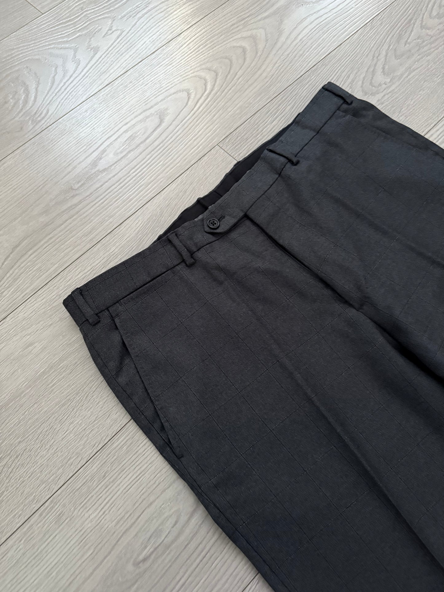 Armani 2016 Windowpane Check Wool Suit - L Jacket / 38" Waist