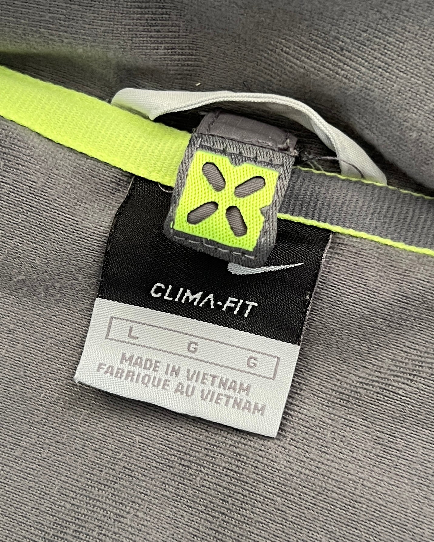 Nike Clima Fit 2000s Insulated Technical Jacket - Size L
