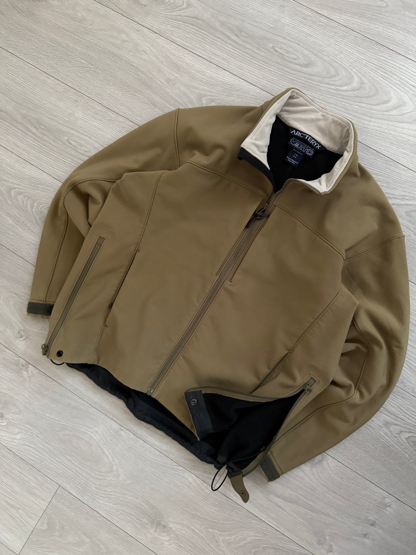 Arcteryx LEAF VERTX Justice Softshell Fleece Lined Utility Jacket - Size L