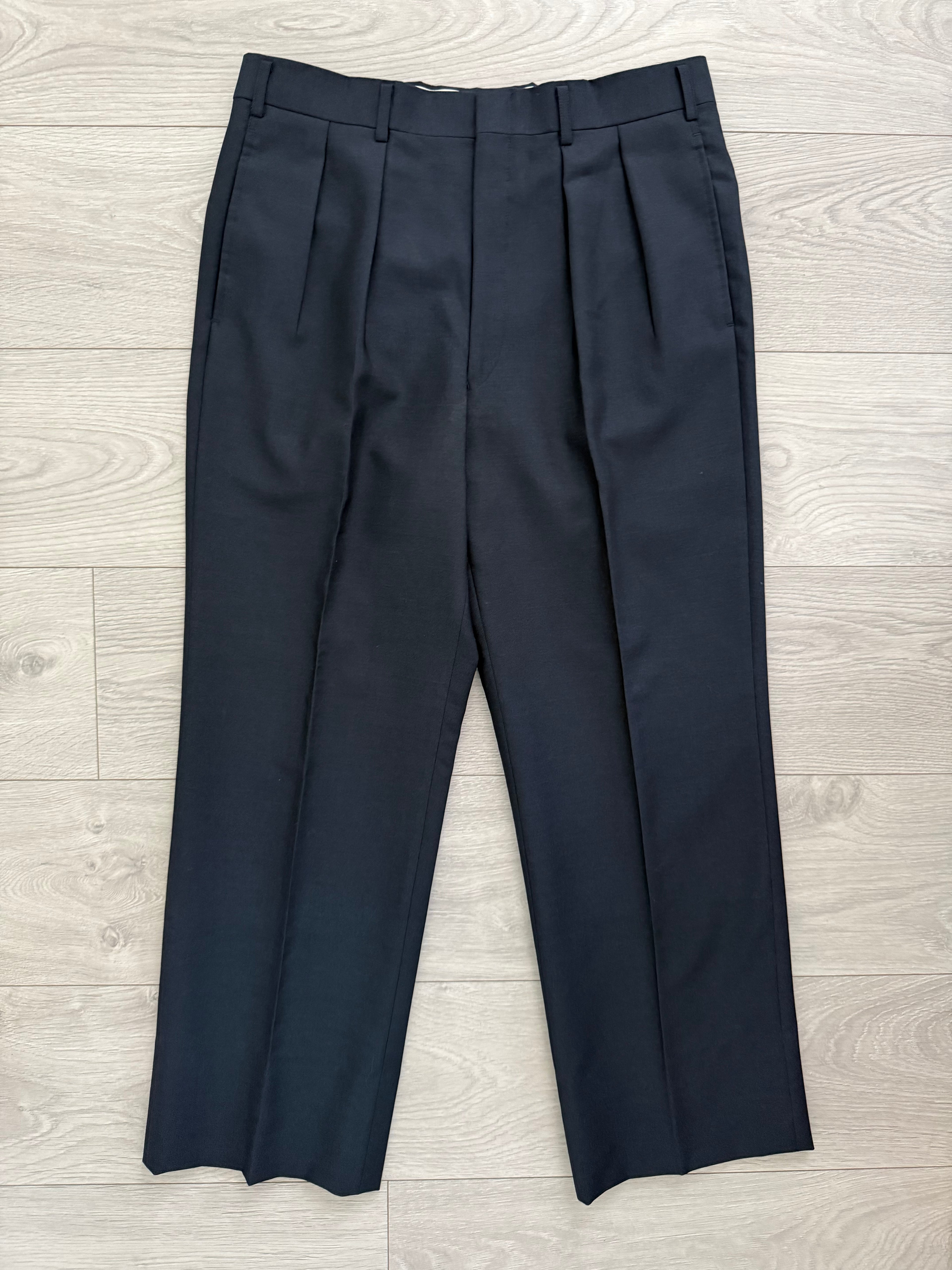 Burberry 1990s 2B Double-Pleat Wool Mohair Navy Suit - Size S Jacket / 32" Waist