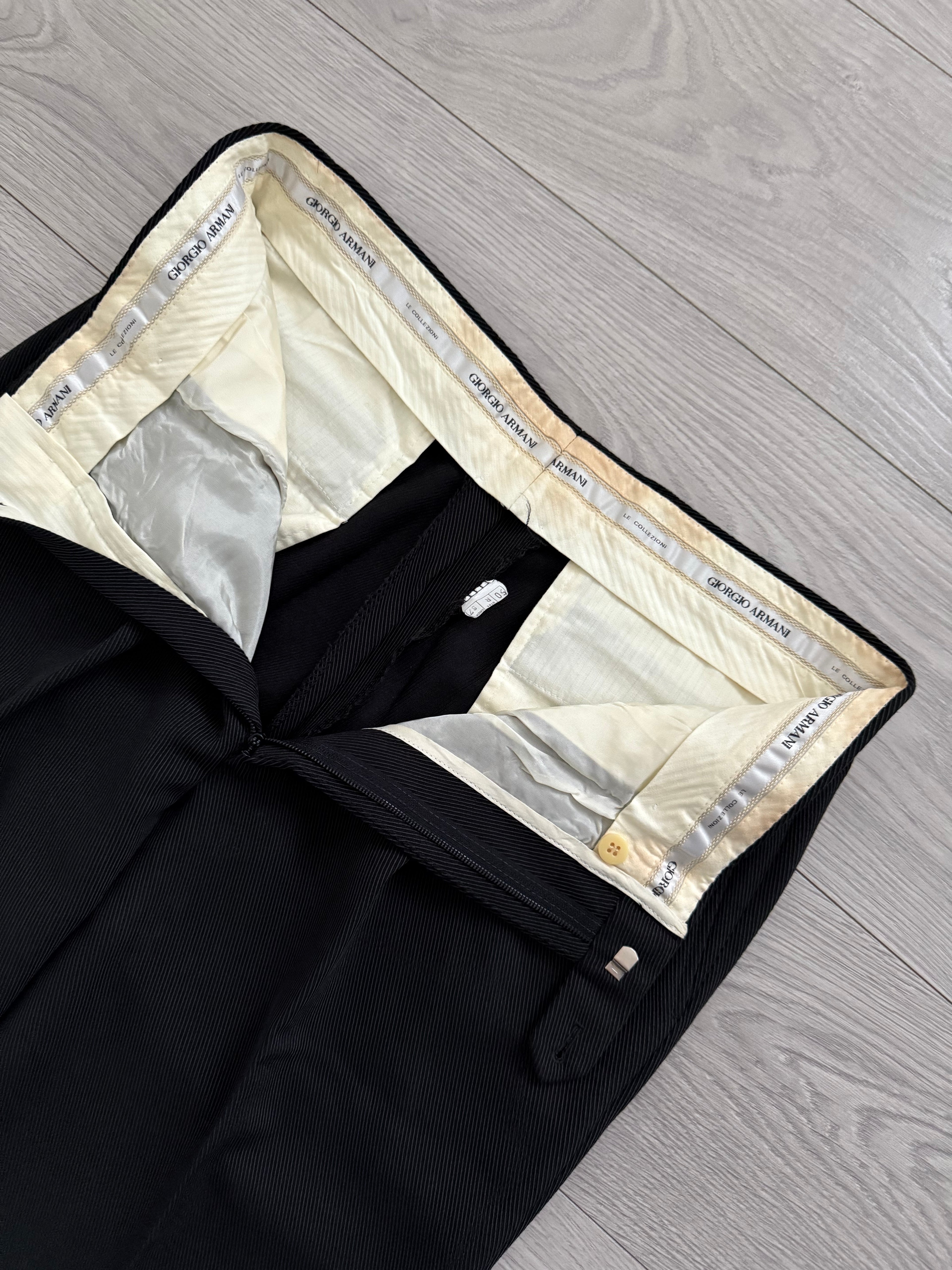 Giorgio Armani 1980s Double Breasted Pleated Wool Suit Black New - Size L Jacket / 32" Waist