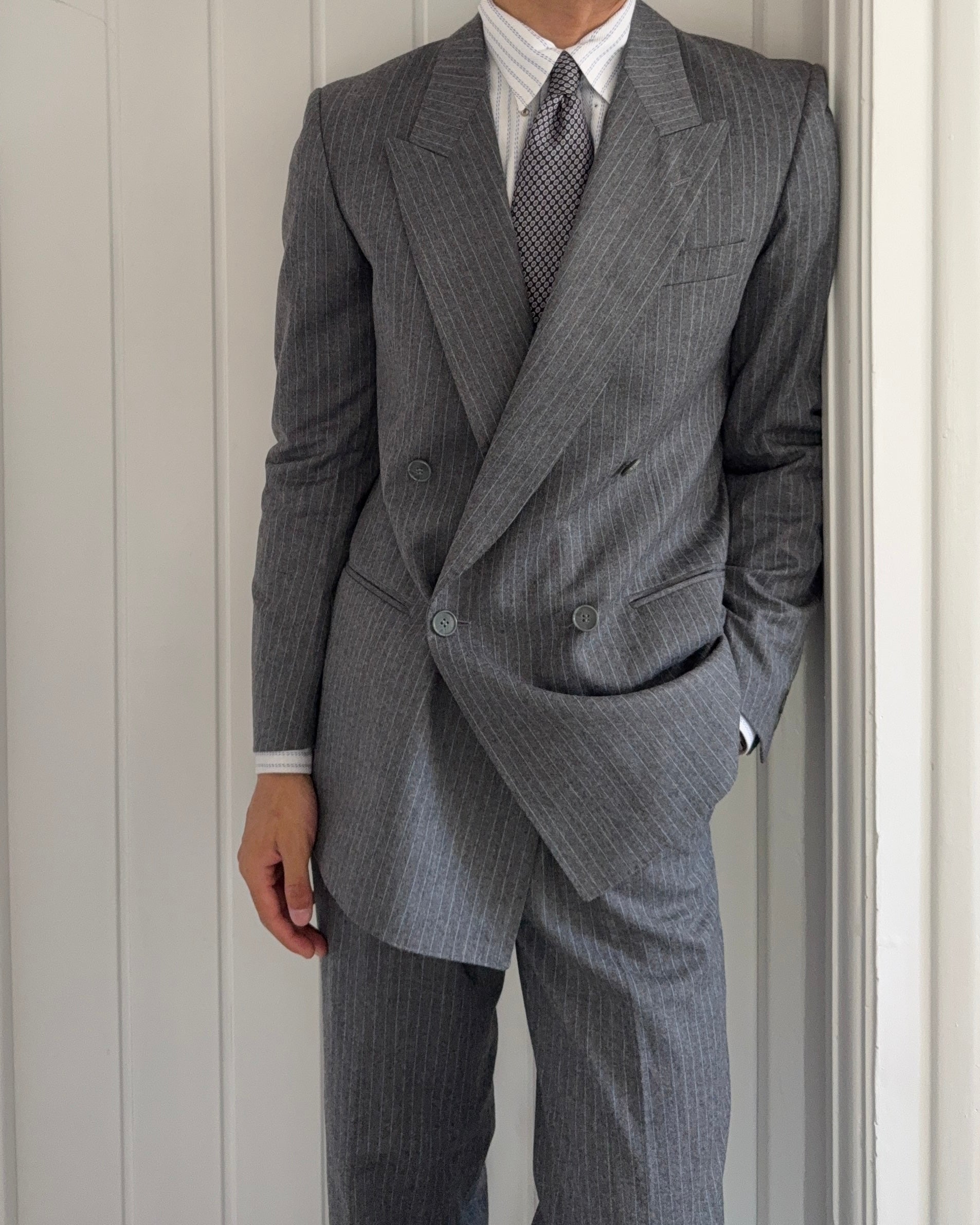 Vintage 1980s Double Breasted Peaked Lapel Pleated Merino Wool Grey Suit & Armani Tie - Size S Jacket / 30" Waist