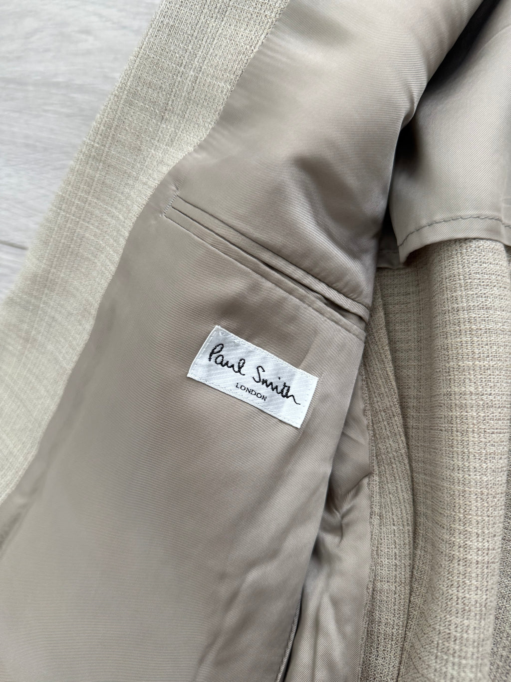 Paul Smith 1990s 2B Wool Silk Ecru Pleated Suit - Size S Jacket / 31" Waist