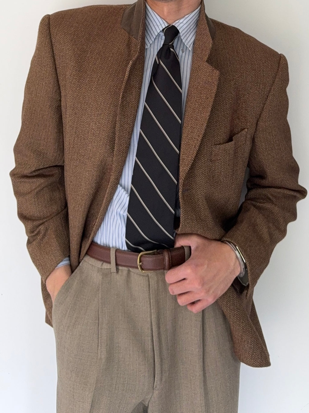Valentino 1980s Micro Herringbone 3B Tobacco Brown Wool Sports Blazer Jacket - Size L