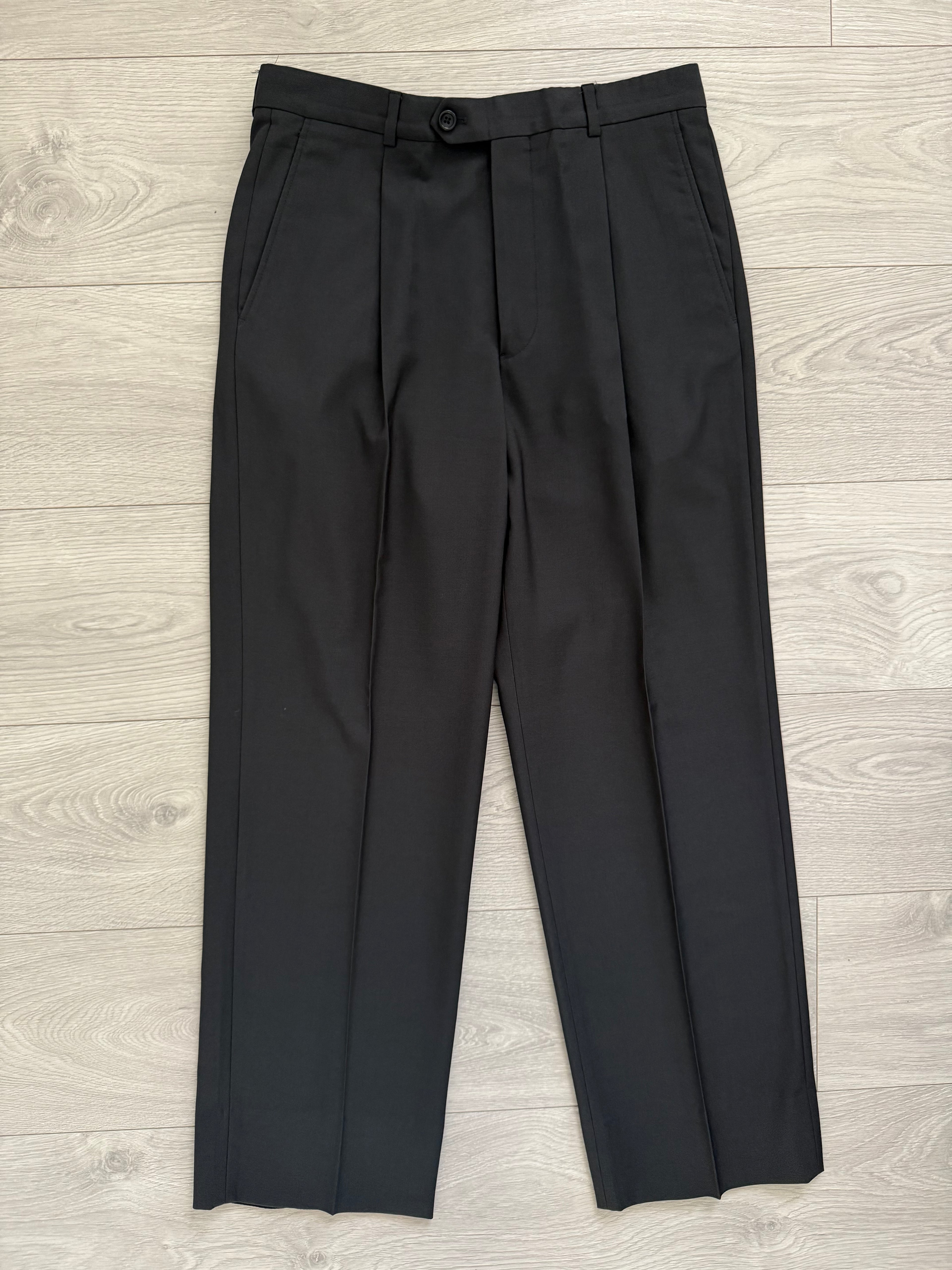 Armani 2000s Pleated Wool Black Pants - Size 30" Waist