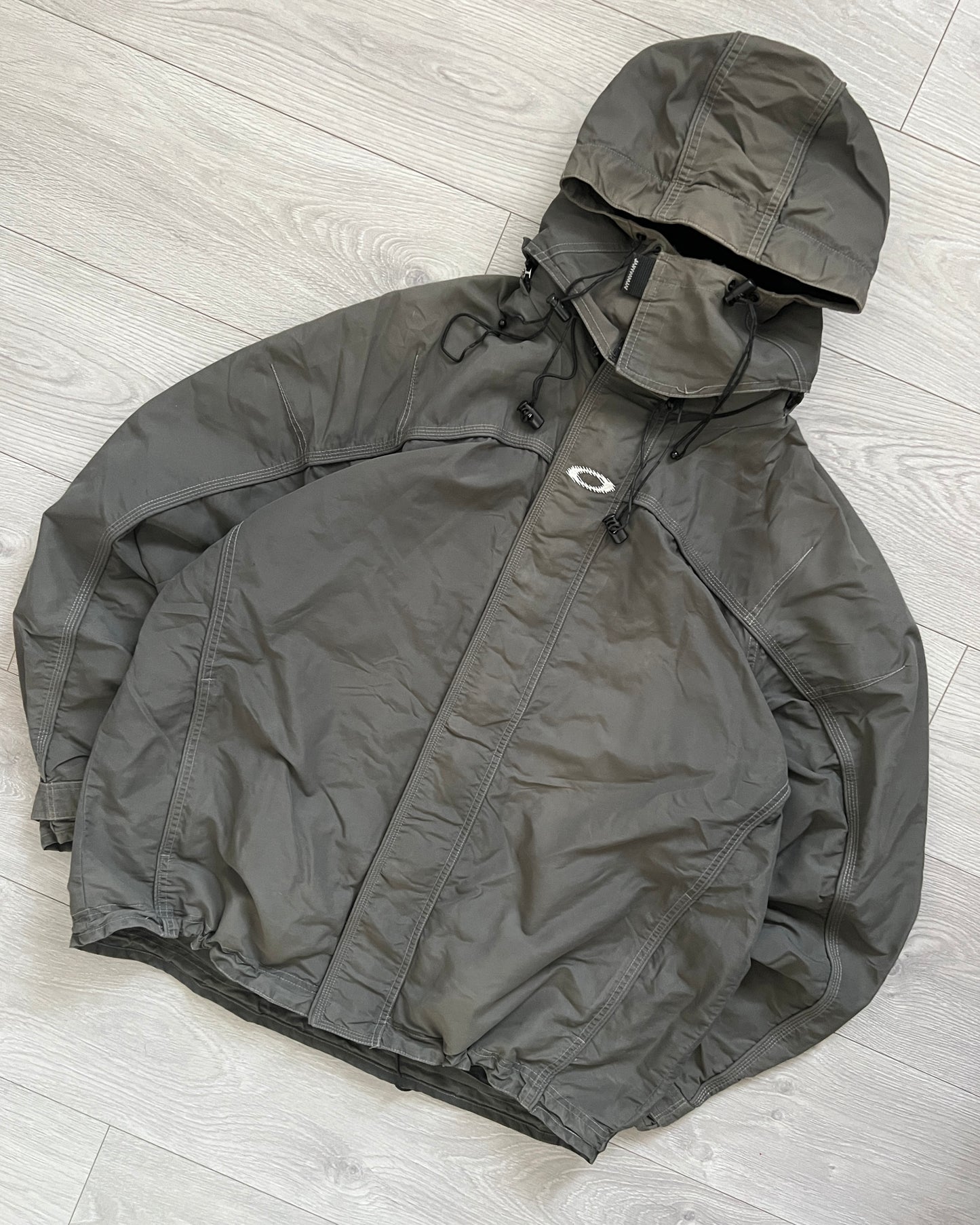 Oakley Software 00s Technical Dart Stitch Waterproof Jacket - Size L