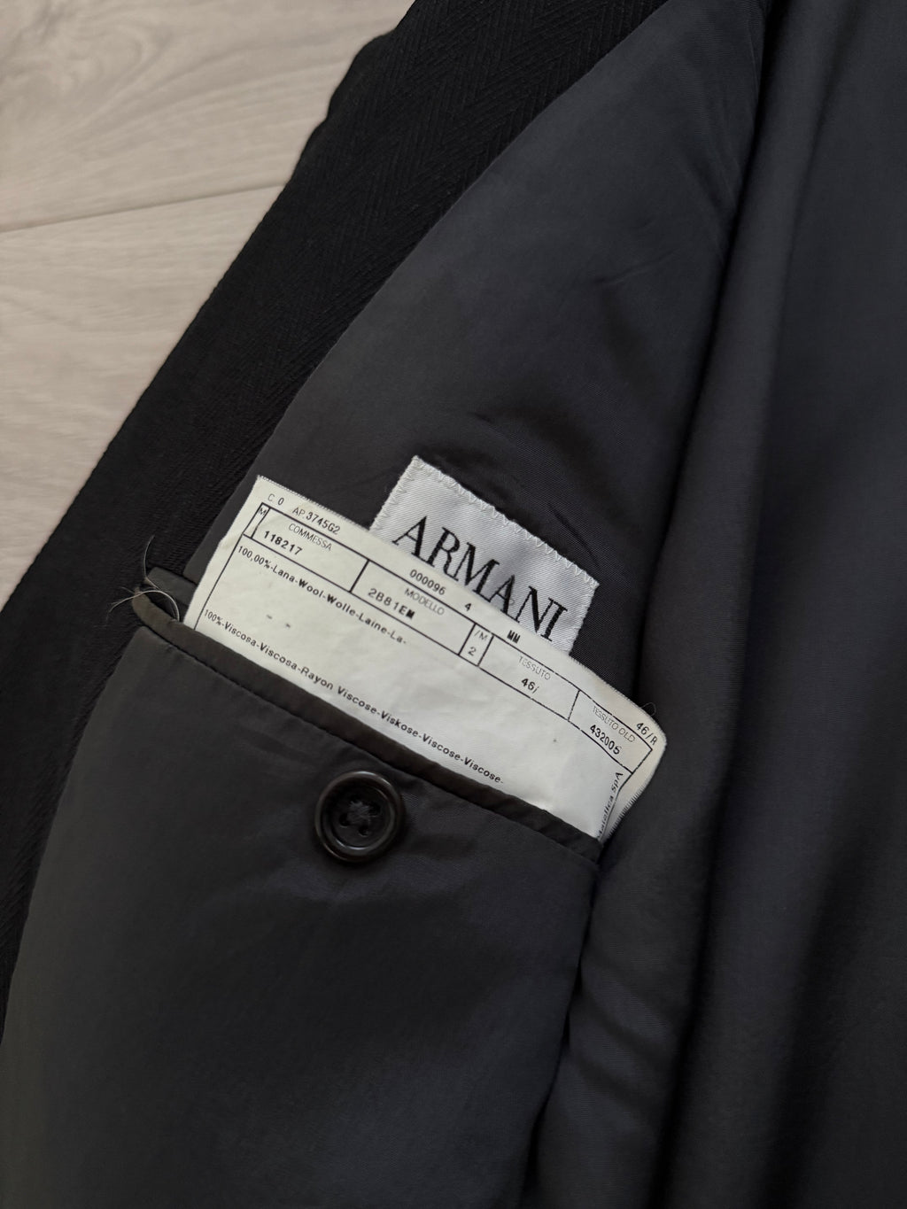 Armani 1990s 2B Textured Herringbone Wool Pleated Black Suit - Size S Jacket / 30" Waist