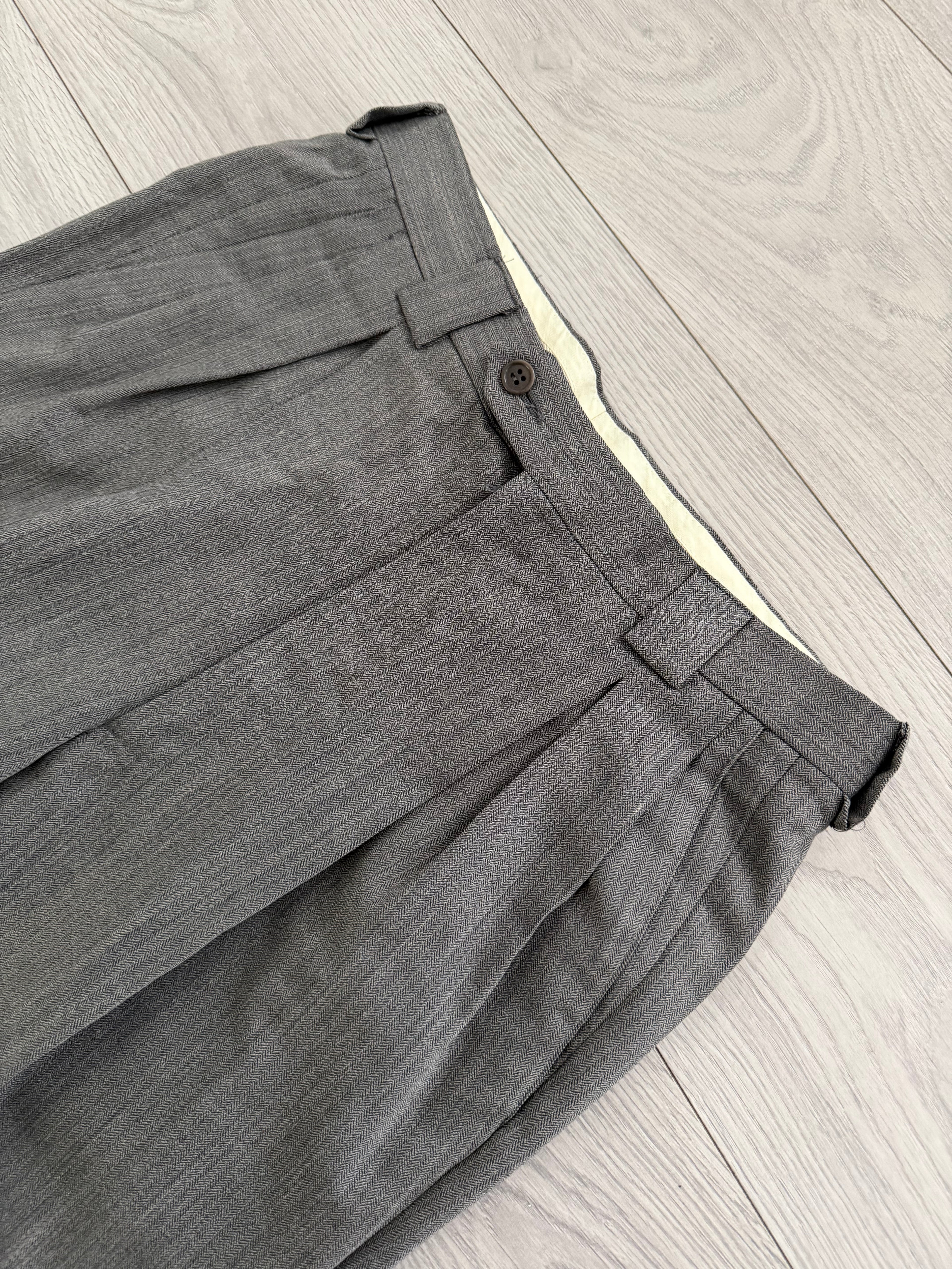 Giorgio Armani 1980s Peaked Lapel Double Breasted Herringbone Wool Grey Suit - Size M Jacket / 32" Waist