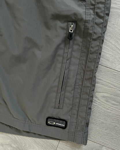 Oakley 00s Technical Multi-Pocket Shorts - Size 31