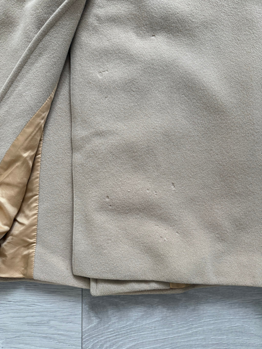Hugo Boss 1980s 'De Tomaso' Wool Overcoat Cream - Size XL