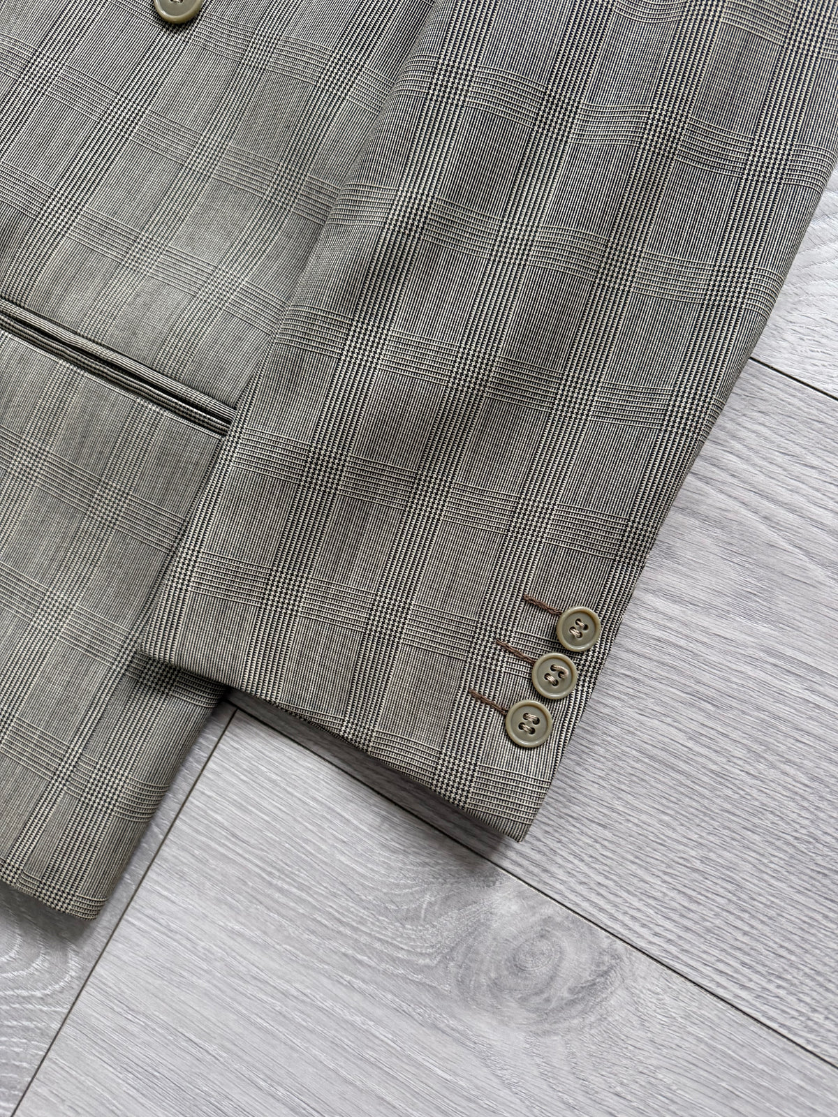 Emporio Armani 1980s Peaked Lapel Double Breasted Wool Check Sport Jacket Blazer - Size S