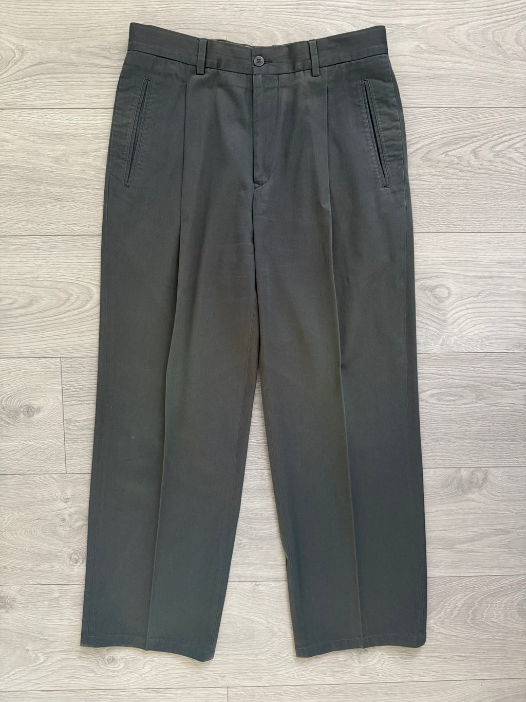 Armani 2000s Pleated Cotton Green Pants - Size 30" Waist