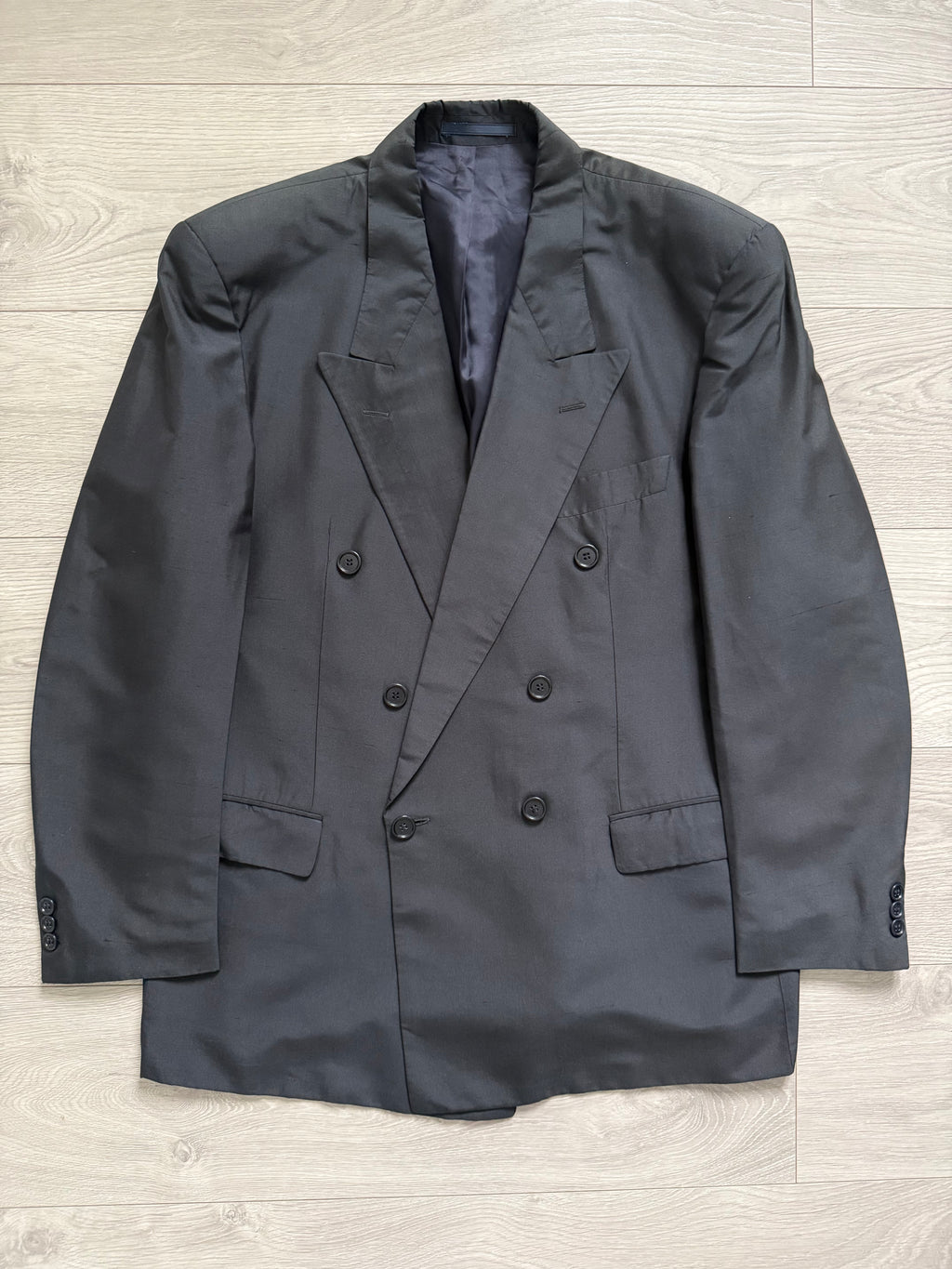 Hugo Boss 1980s 'Tango' Double Breasted Peaked Lapel Silk Suit - Size XL Jacket / 35" Waist