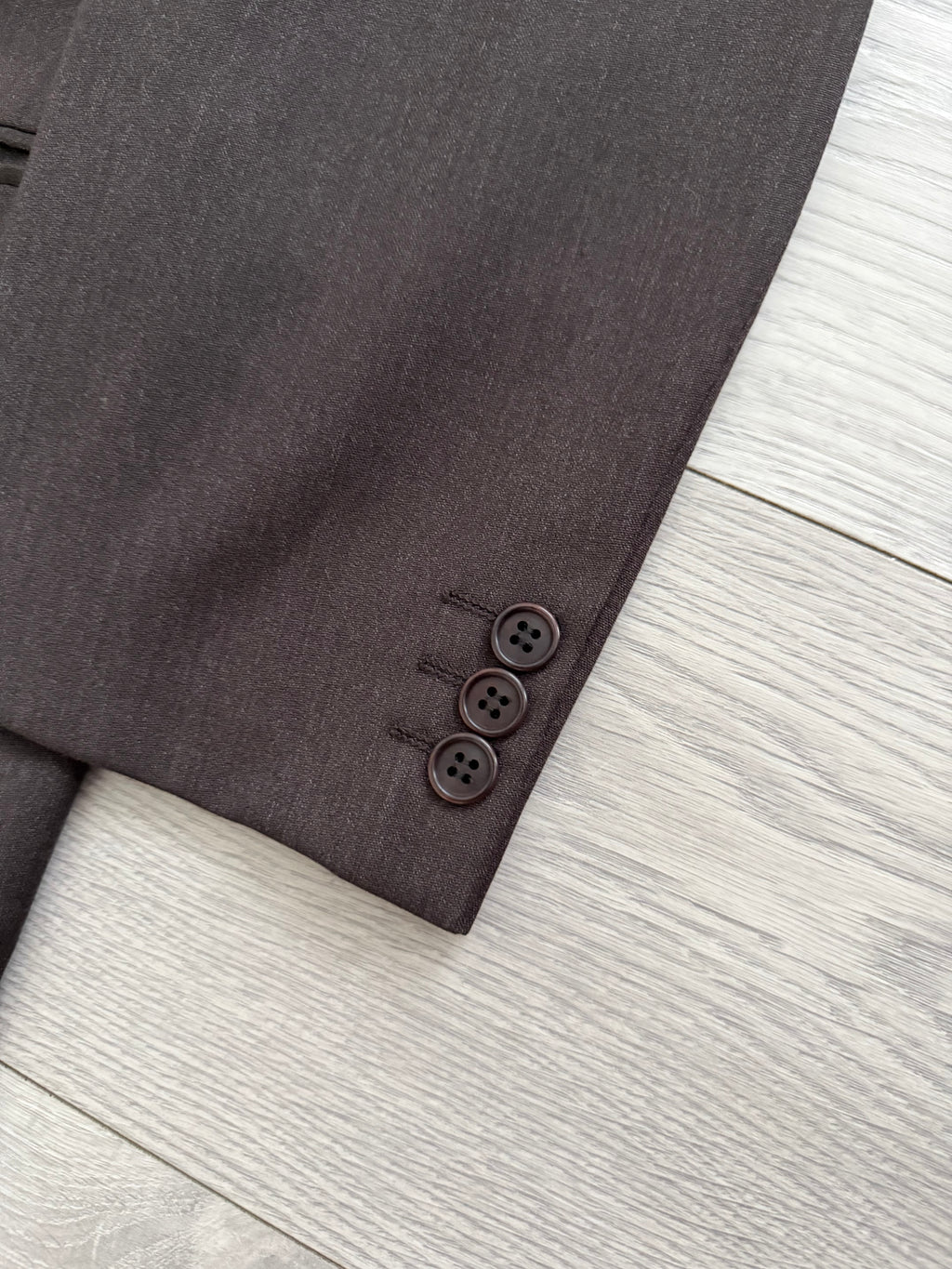 Giorgio Armani 1980s 3B Brown Double-Pleated Wool Suit - Size XL Jacket / 32" Waist