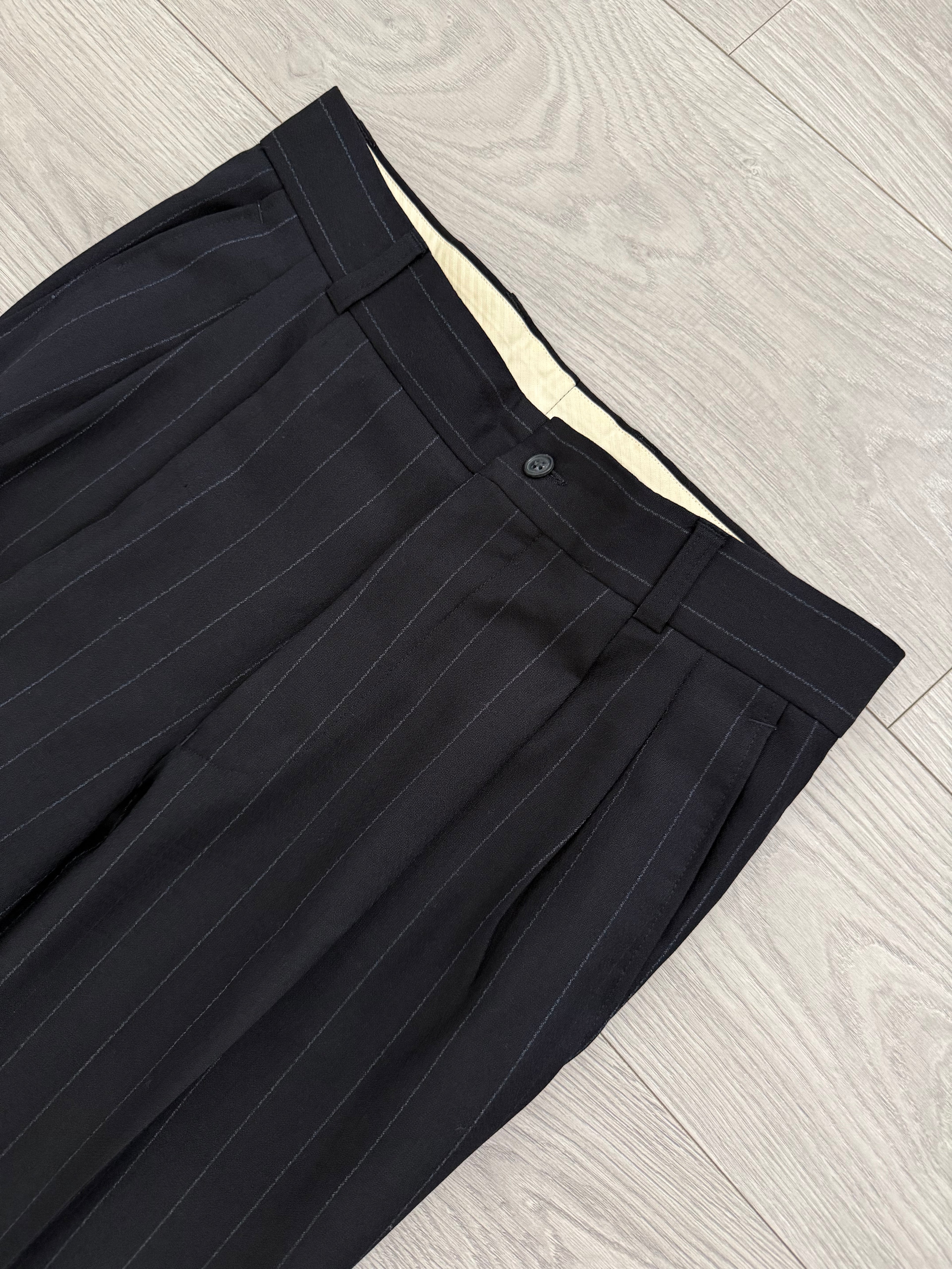Hugo Boss 1990s 'Nostalgia' 6B Double Breasted Pleated Striped Wool Navy Suit - Size M Jacket / 32" Waist