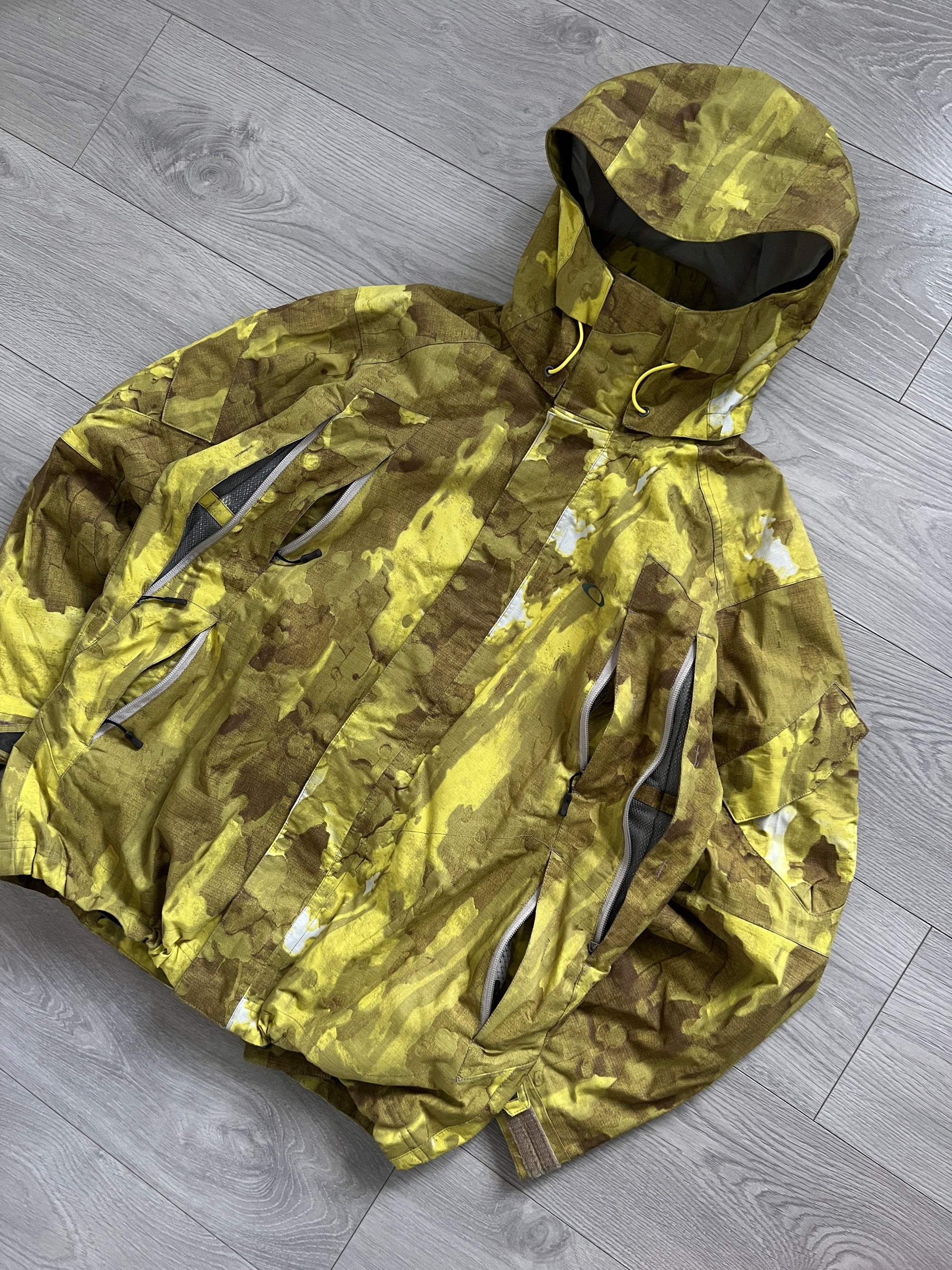 Oakley FW2008 Night Vision Camo Magnetic Hood Waterproof Vent Jacket - Size S