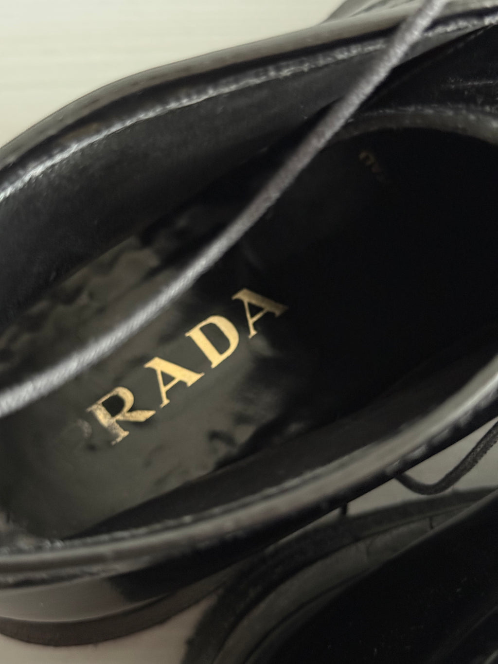 Prada 1999 Crepe Sole Square Toe Leather Chukka Boots - Size US9