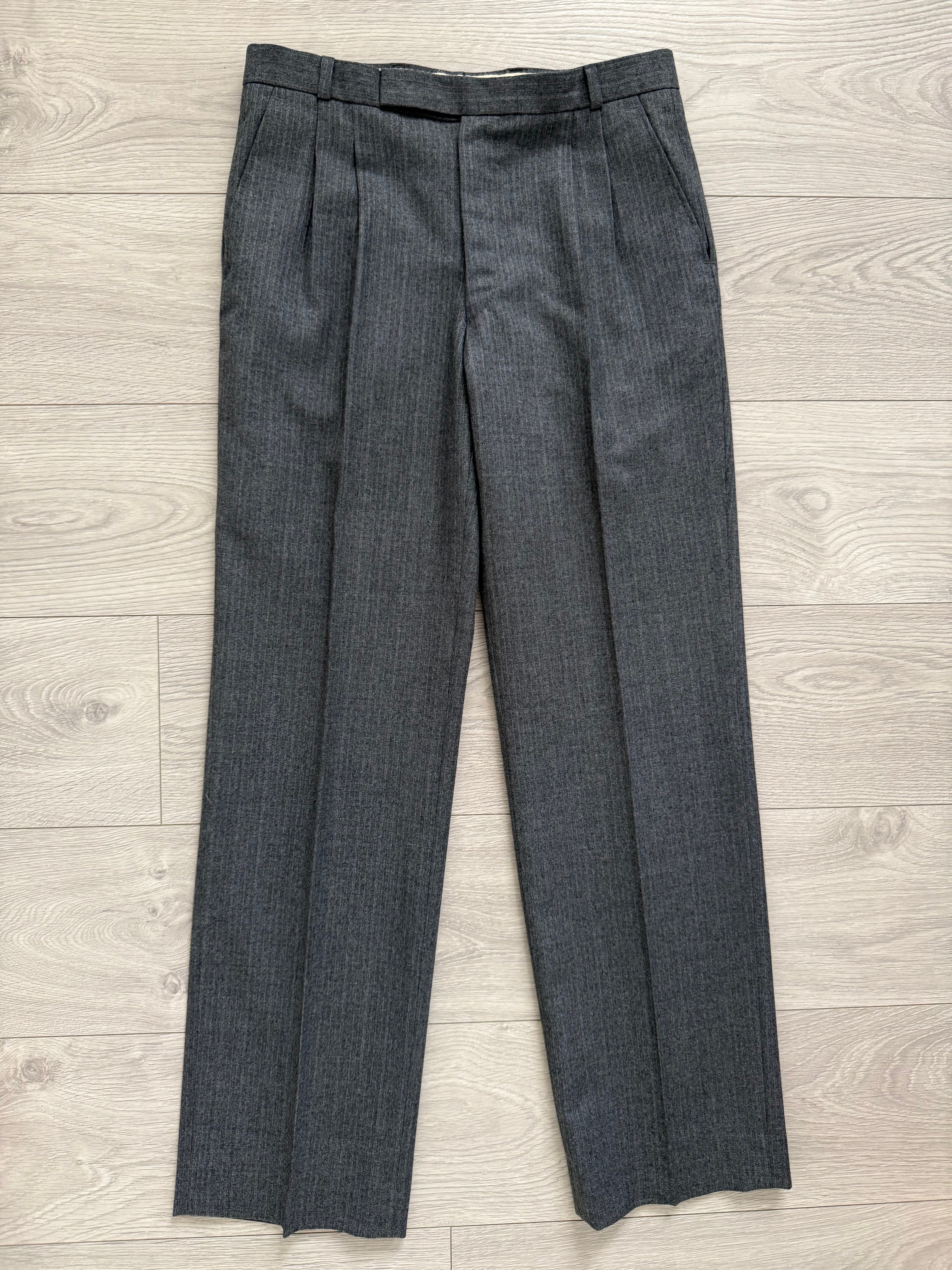 Vintage 1980s Peaked Lapel Double Breasted Pleated Wool Suit Grey Made in England - Size S Jacket / 30" Waist