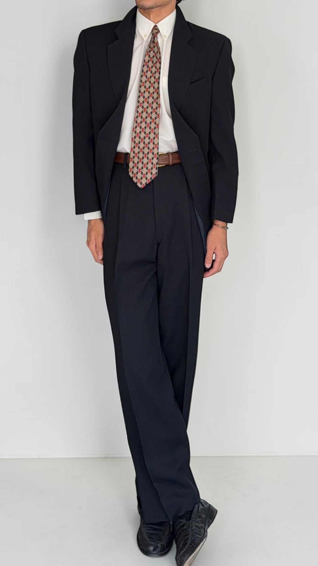 Giorgio Armani 1980s 2B Double Pleat Lightweight Navy Wool Suit - Size M Jacket / 32" Waist