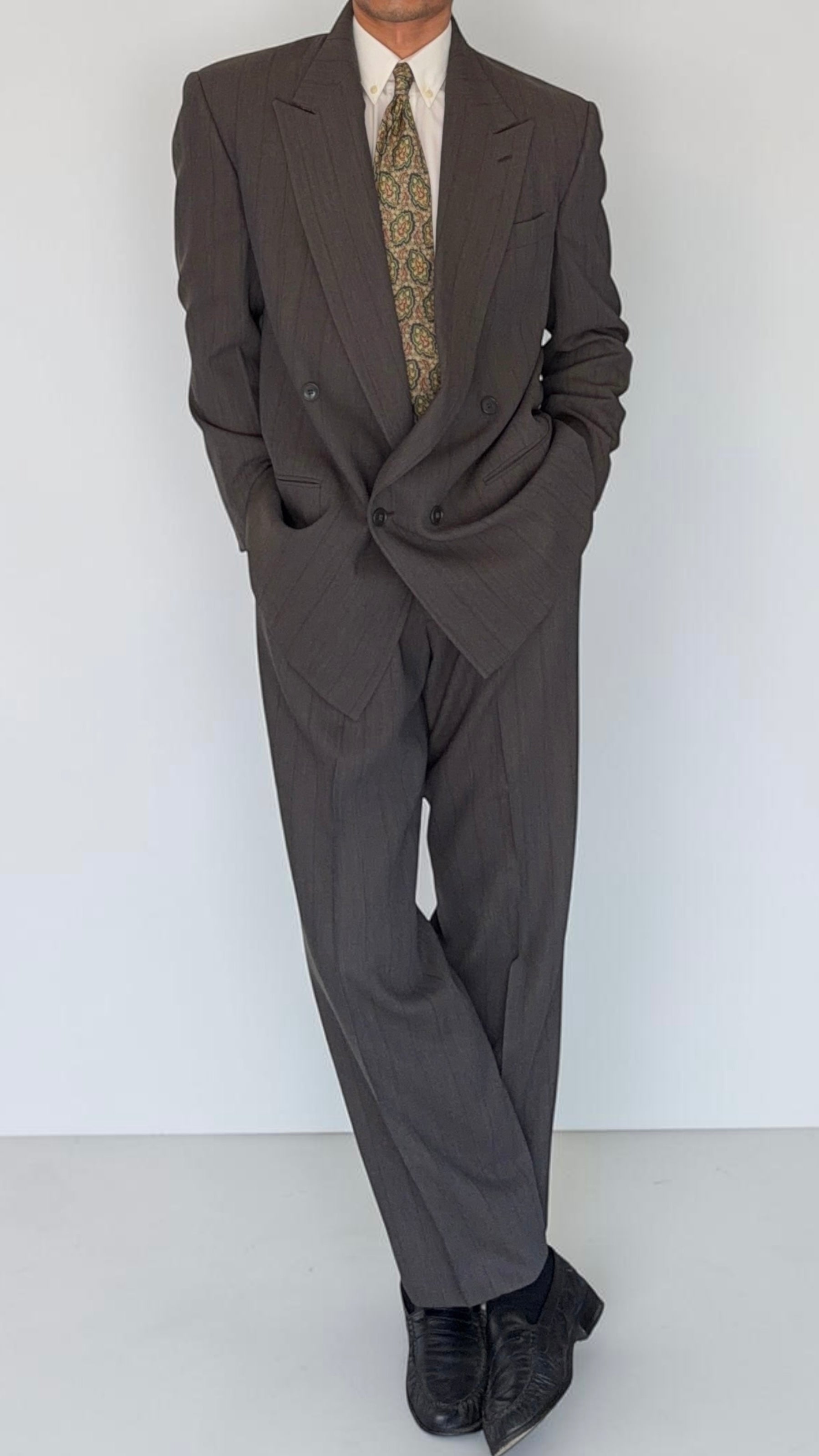 Giorgio Armani 1980s Peaked Lapel Double Breasted Textured Wool Pleated Suit - Size L Jacket / 36" Waist