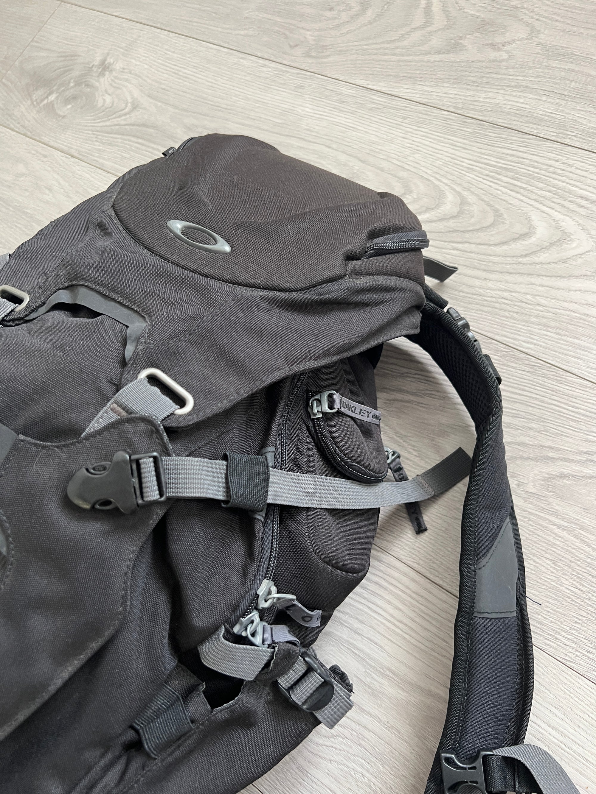 Oakley 2006 Toolbox Technical Backpack