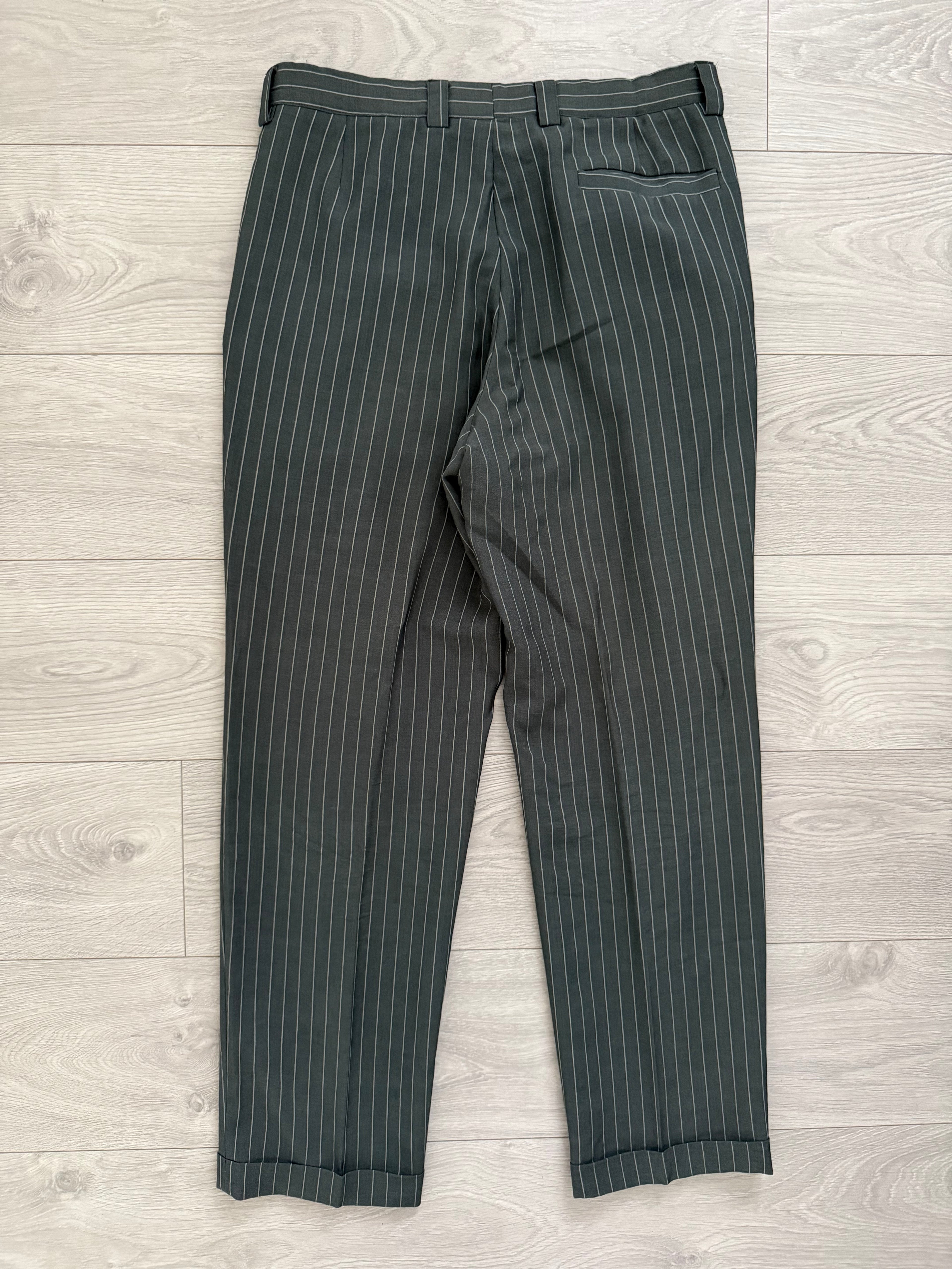 Versace 1980s Notch Lapel Double Breasted Pleated Wool Striped Grey Suit - Size L Jacket / 34" Waist