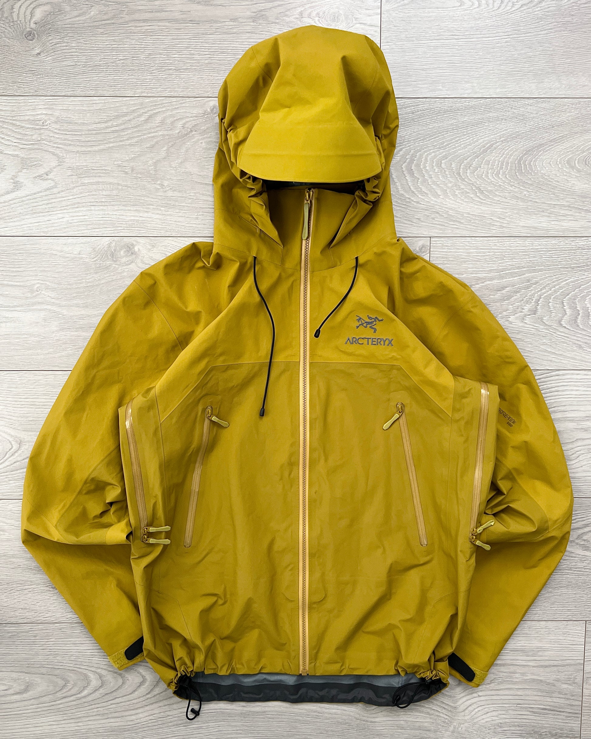 Arcteryx Beta AR Gore-Tex Pro Shell Jacket - Size M – NDWC0 Shop