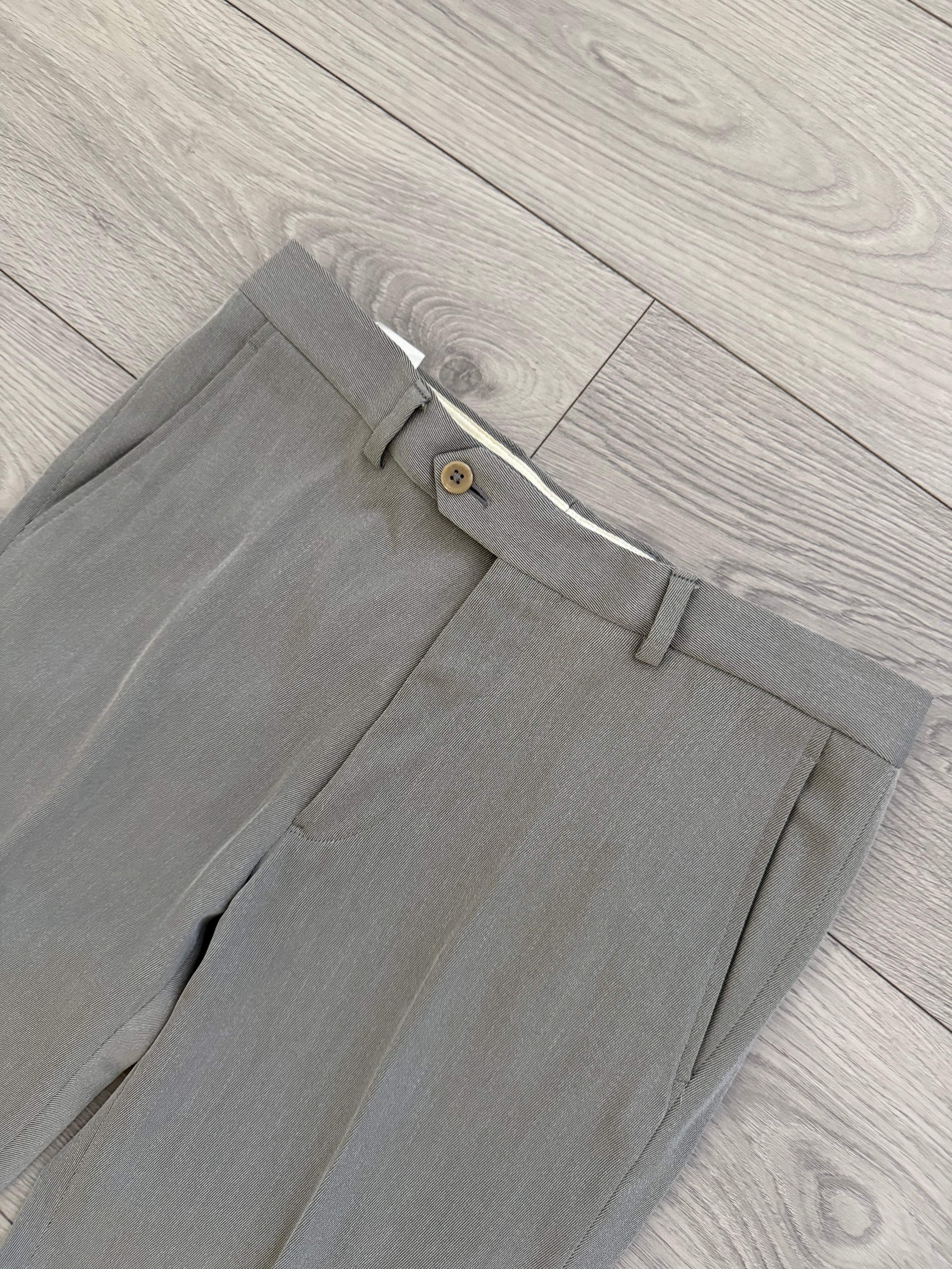 Armani 1990s 2B Draped Crepe Weave Grey Suit - Size S Jacket / 30" Waist