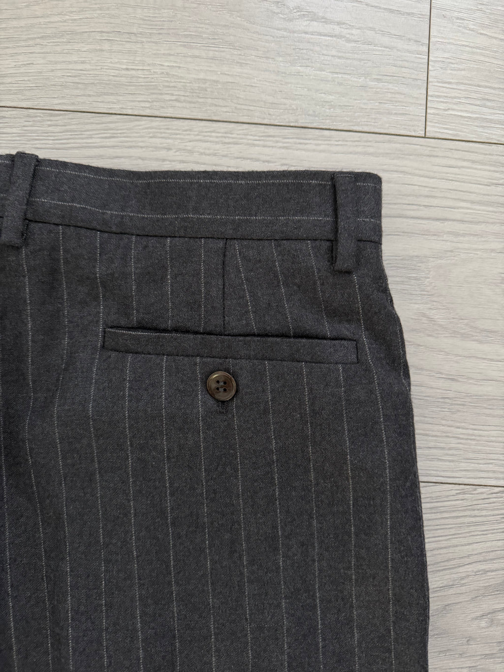 Giorgio Armani Black Label 1990s Cashmere 3B Pleated Striped Suit Grey - Size XL Jacket / 36" Waist