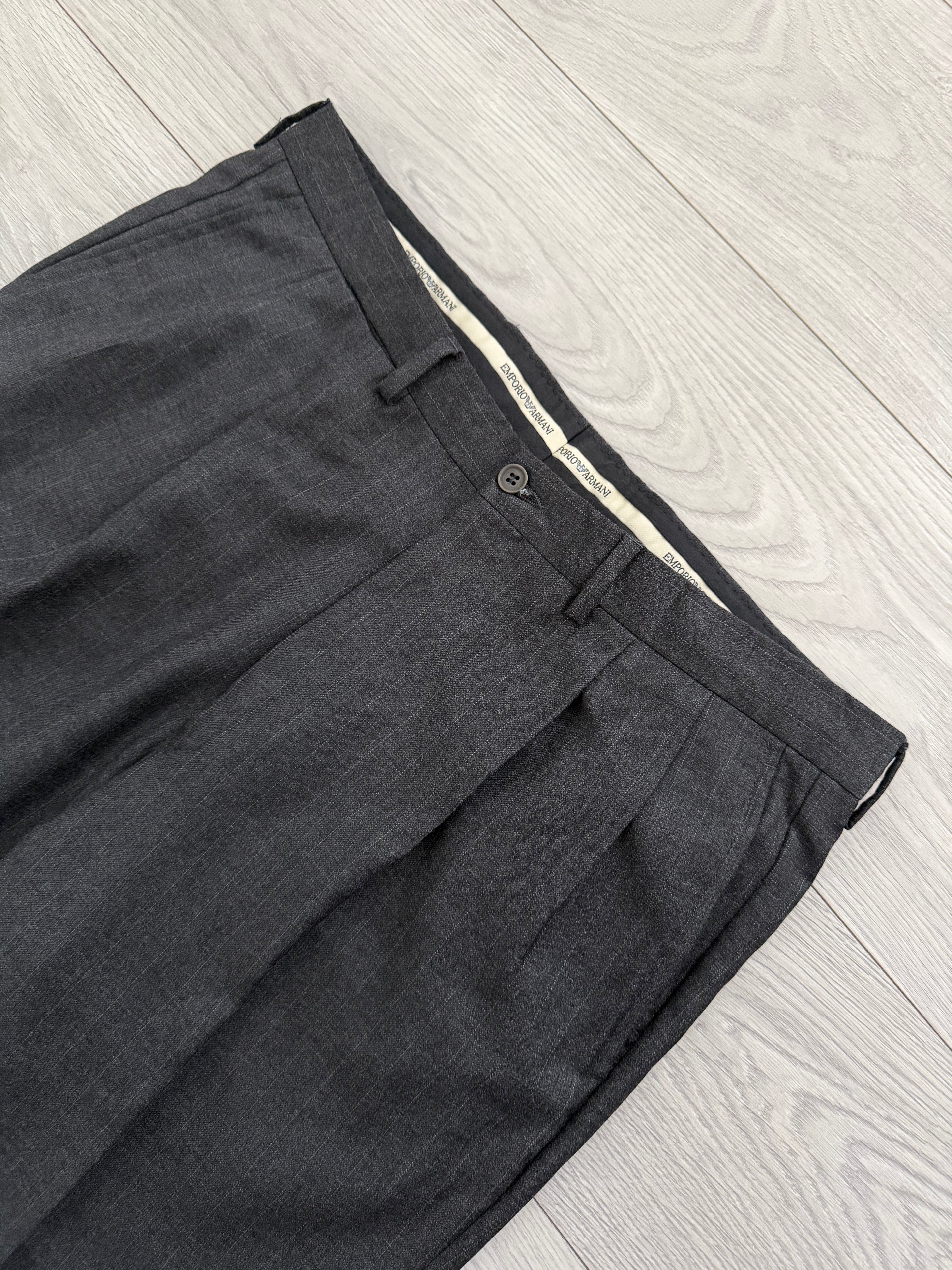 Emporio Armani 1990s 3B Double Pleat Pinstripe Grey Wool Suit - Size XL Jacket / 36" Waist