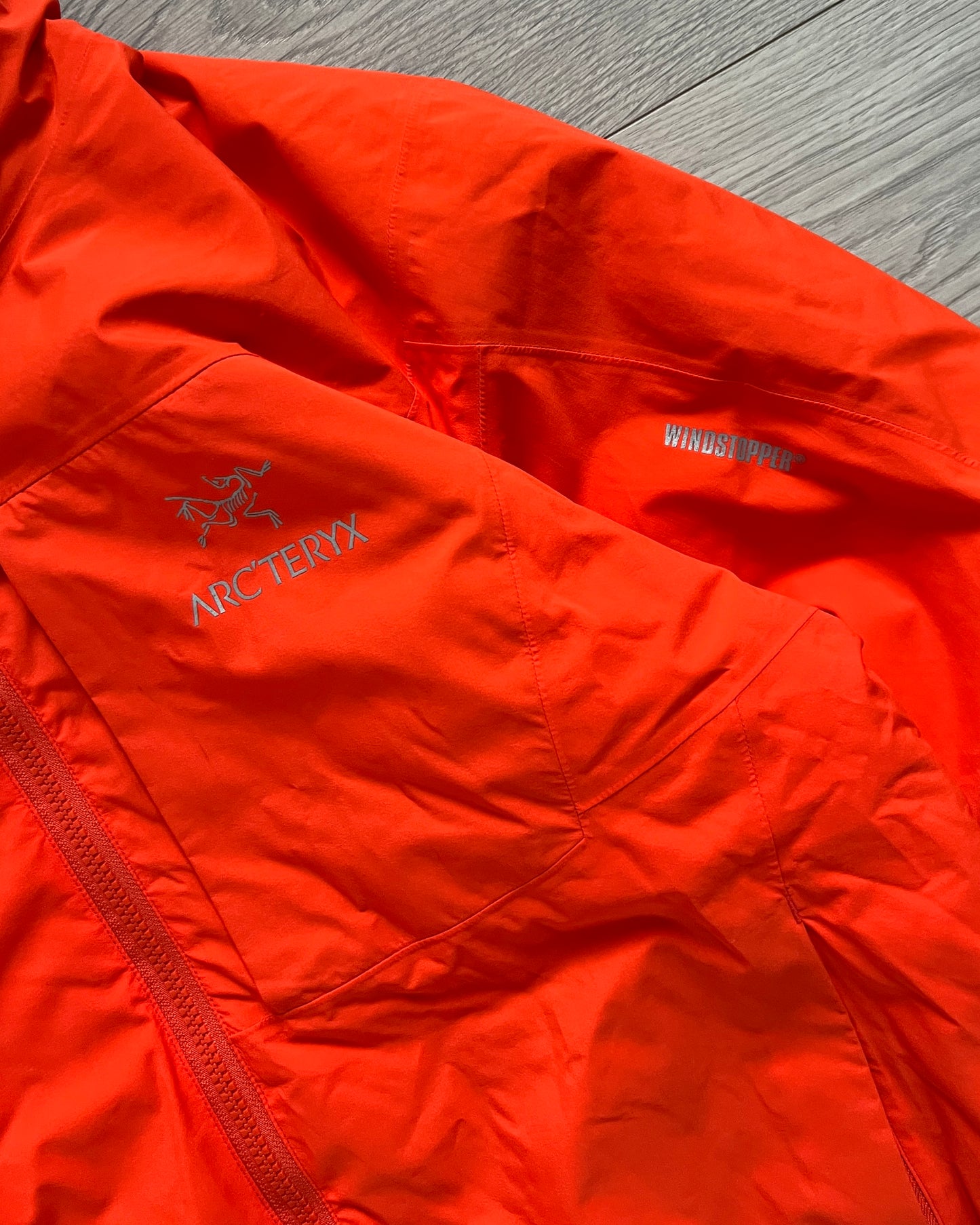 Arcteryx Kappa SV Gore Windstopper Primaloft Insulated Hooded Jacket - Size M