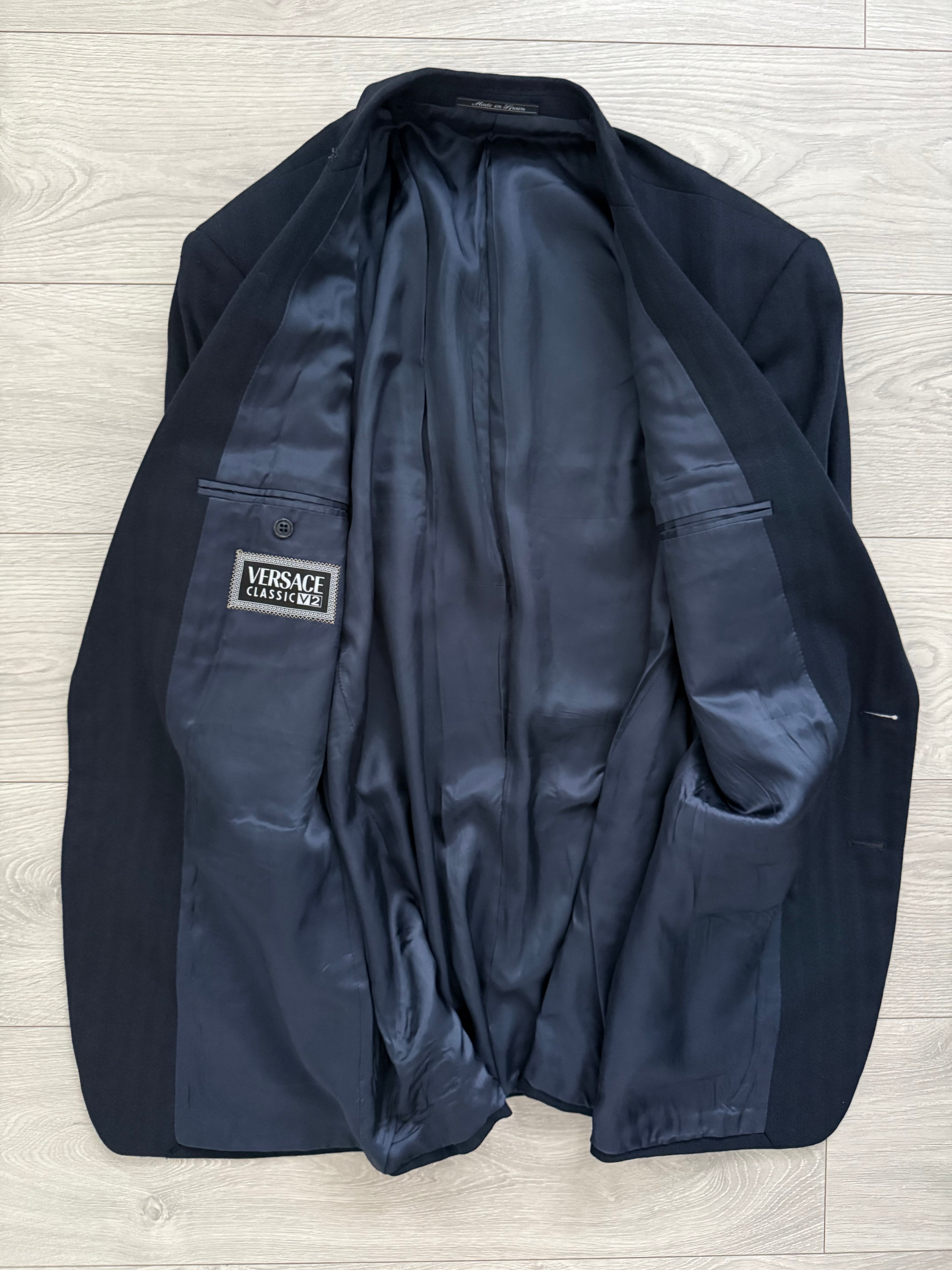 Versace 1980s 2B Double Pleat Herringbone Wool Navy Suit - Size XL Jacket / 36" Waist