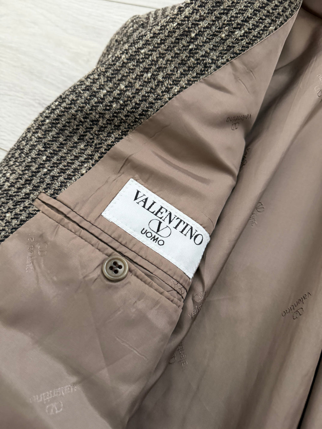 Valentino 1980s Peaked Lapel Double Breasted Textured Wool Sport Jacket Blazer - Size M