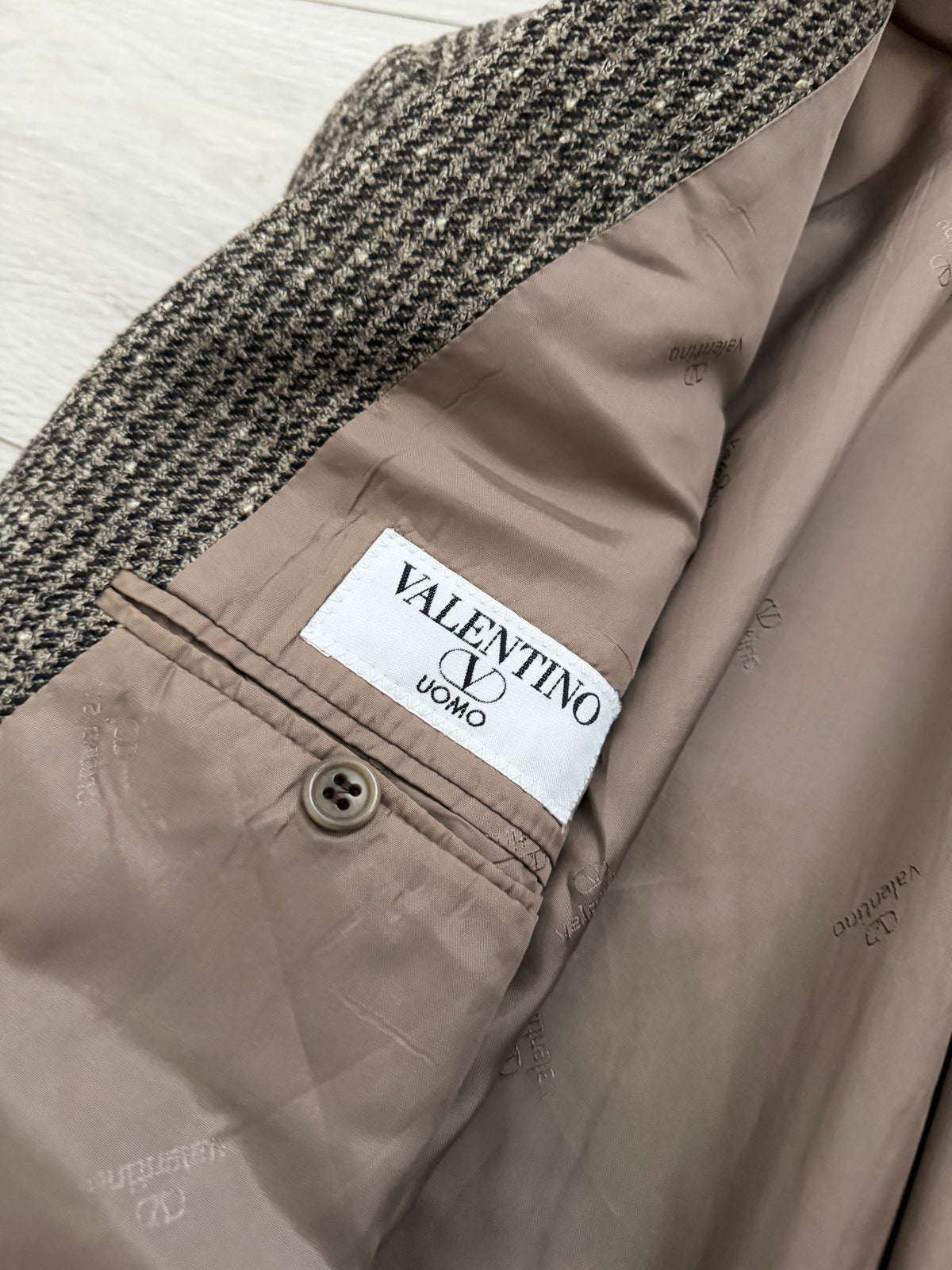 Valentino 1980s Peaked Lapel Double Breasted Textured Wool Sport Jacket Blazer - Size M