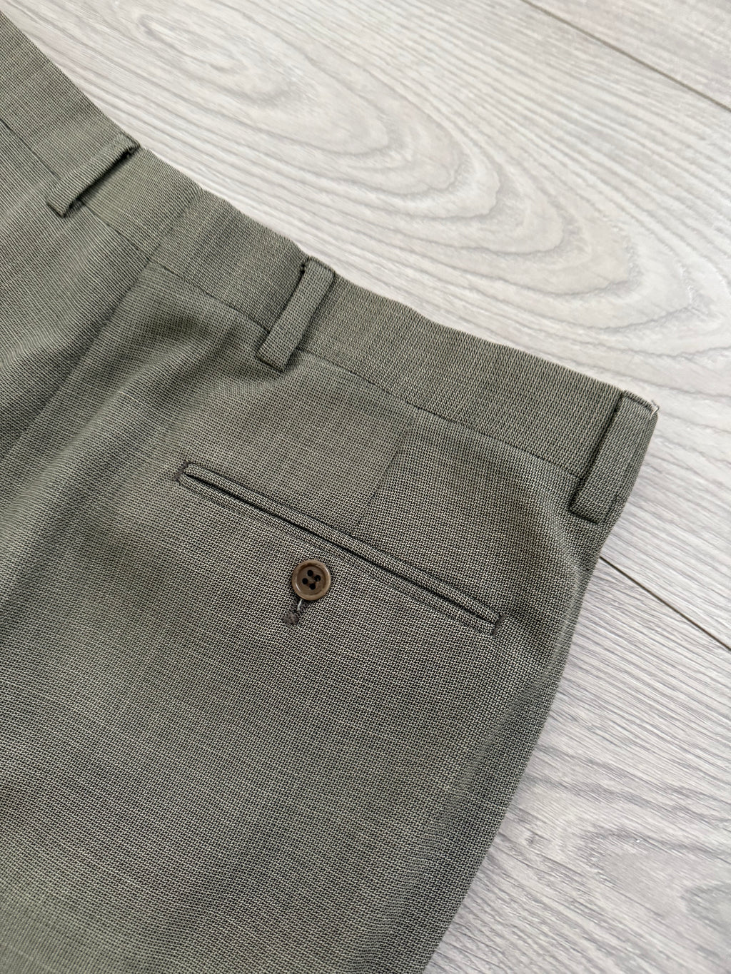 Valentino 1980s 6B Double Breasted Wool Power Suit in Taupe Olive - Size M Jacket / 32" Waist