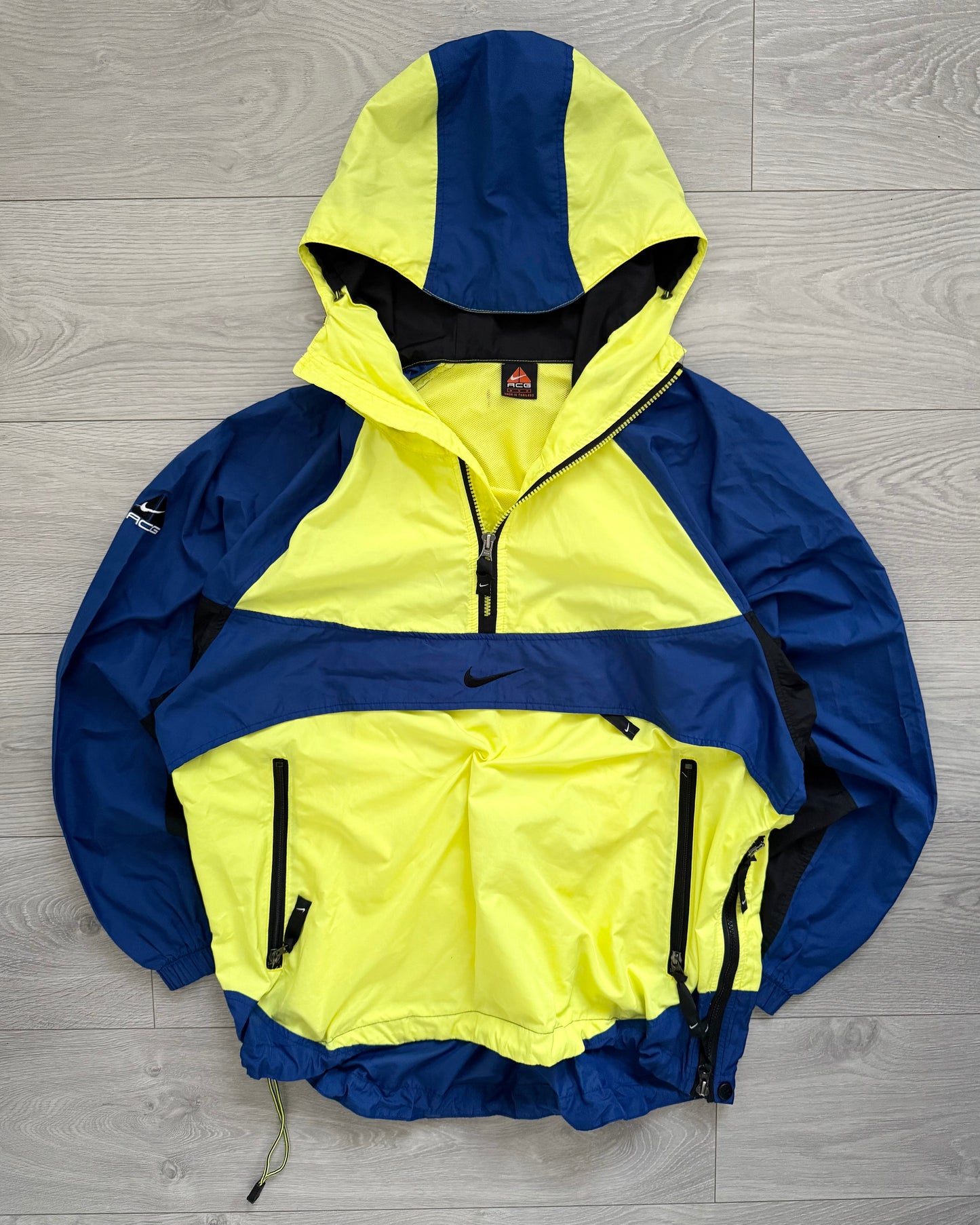 Nike ACG 00s Lungs Era Technical Anorak - Size M