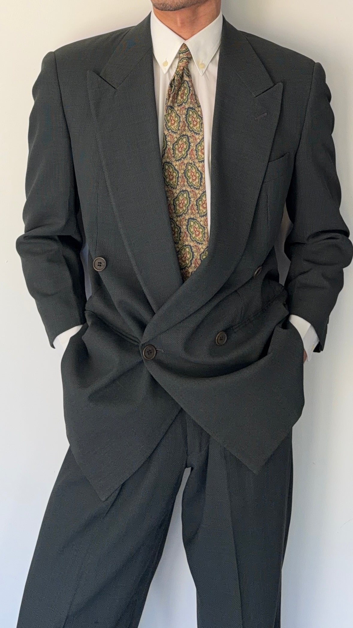 Giorgio Armani 1980s Peaked Lapel Double Breasted Pleated Textured Wool Suit Green - Size S Jacket / 30" Waist