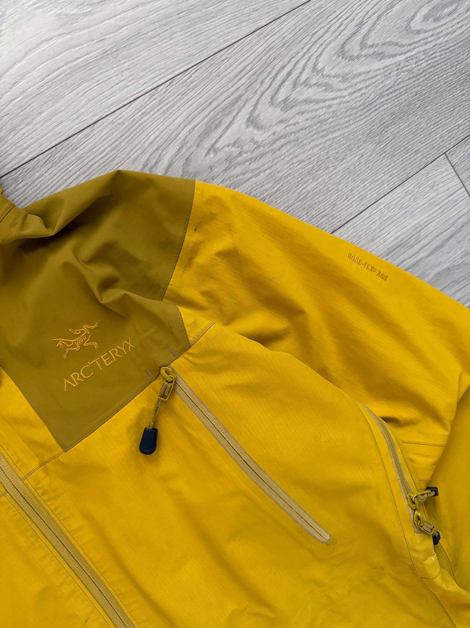Arc'teryx 2003 Beta AR Gore-Tex Jacket in Tequila Yellow - Size M