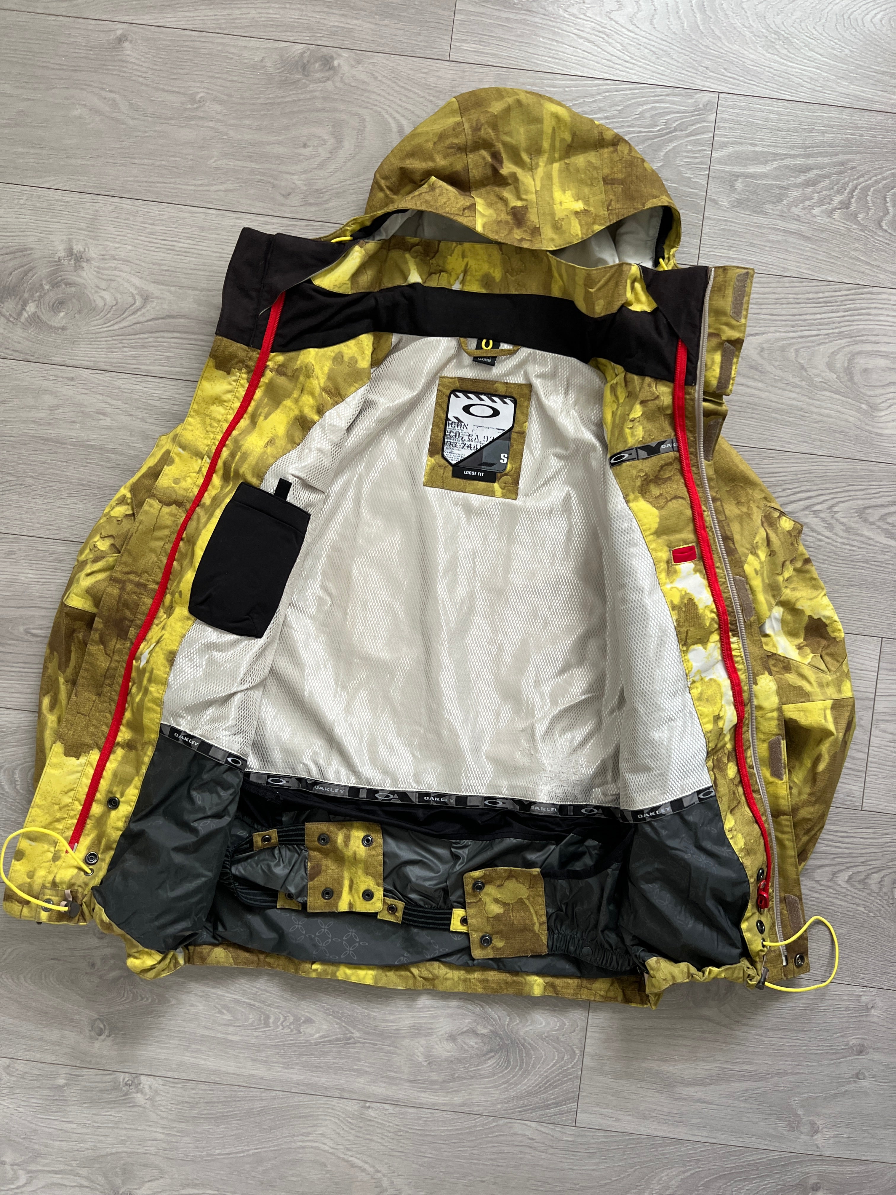 Oakley FW2008 Night Vision Camo Magnetic Hood Waterproof Vent Jacket - Size S
