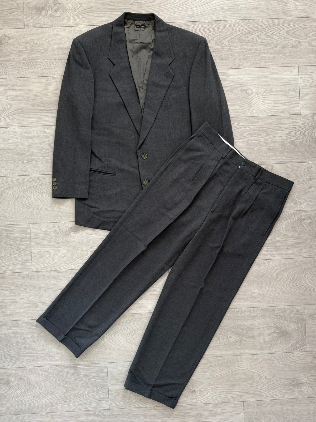 Giorgio Armani 1990s 3-B Pleated Wool Suit - Size L Jacket / 34" Waist