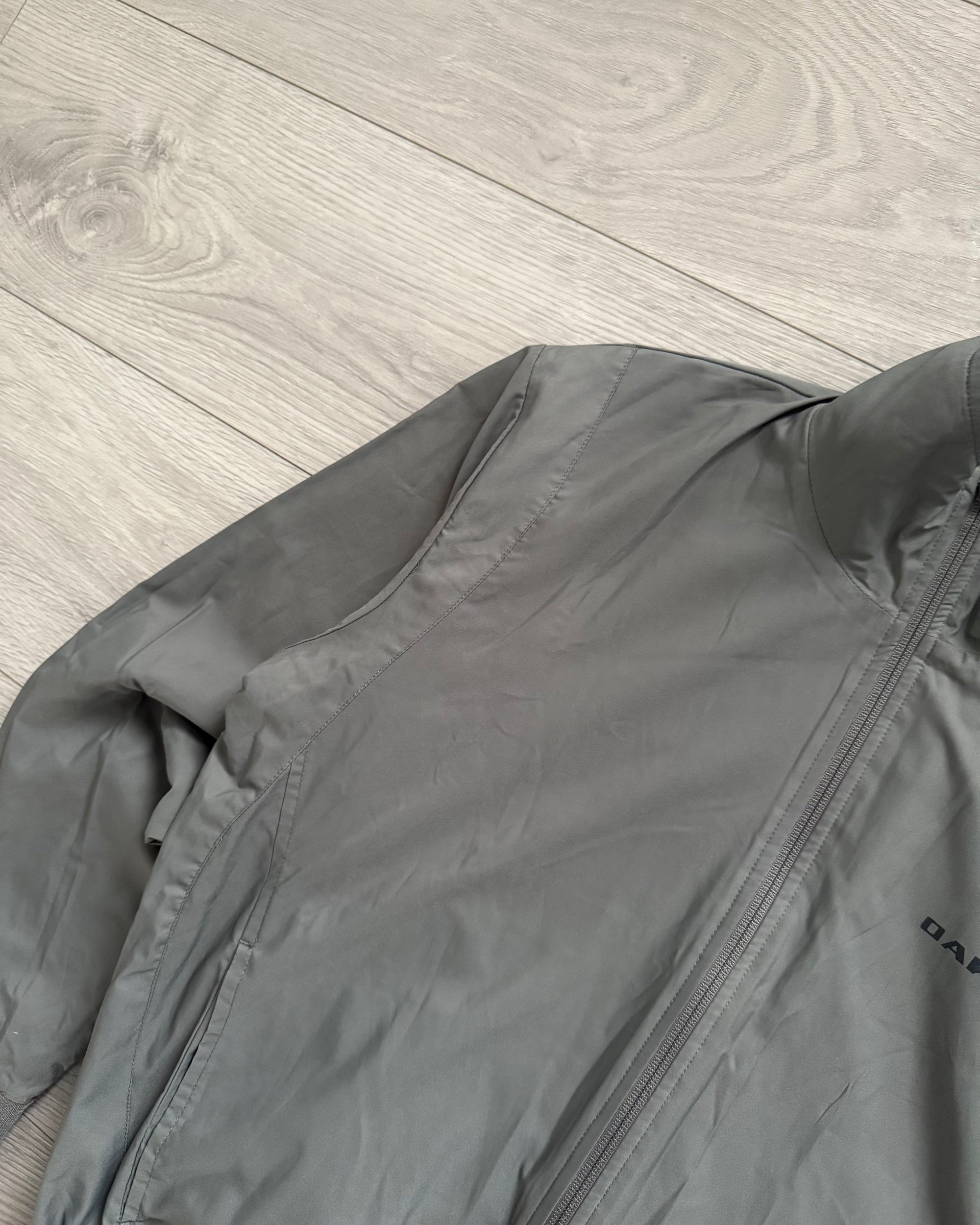 Oakley 00s Curve Panelled Reversible Fleece Nylon Jacket - Size M