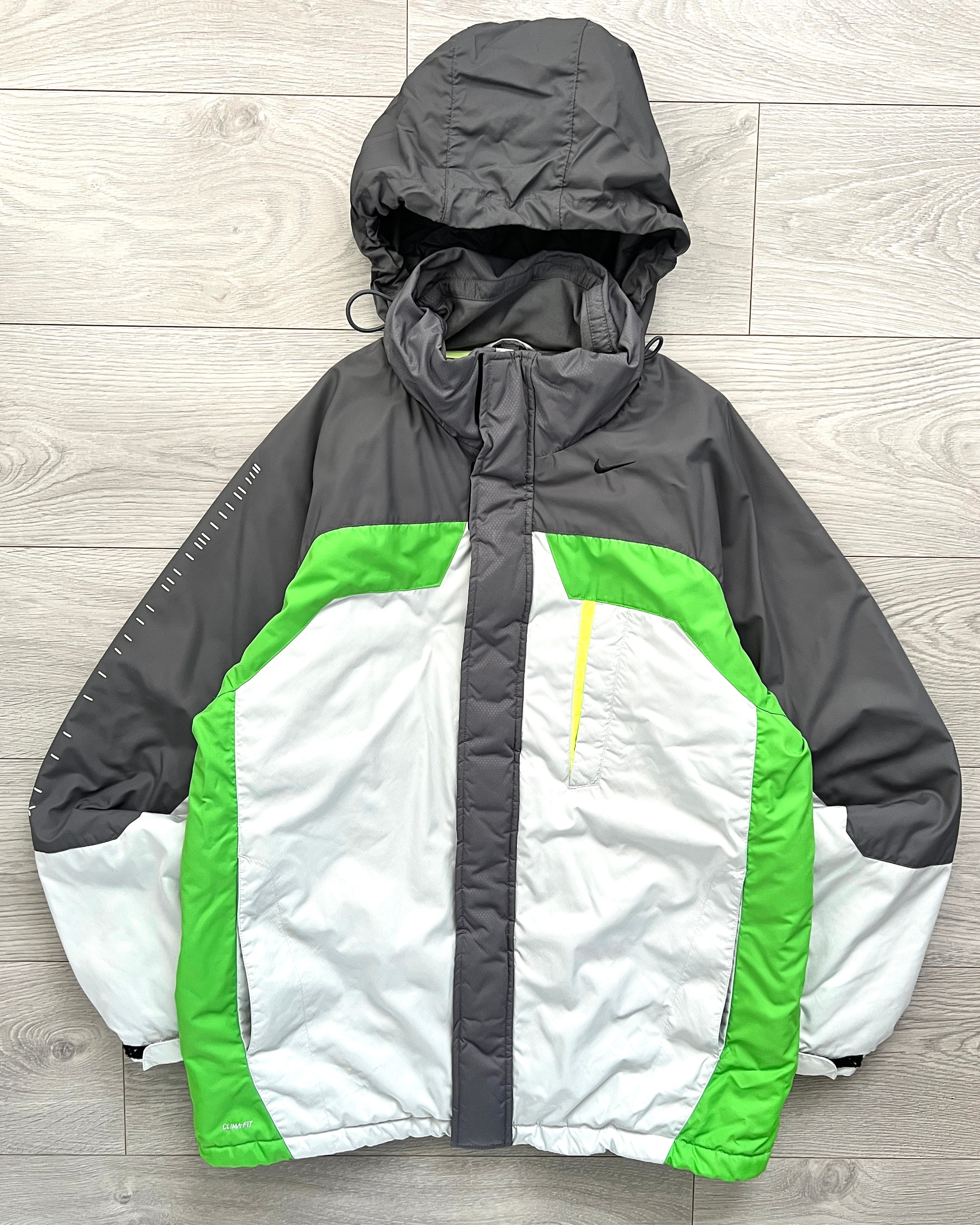 Nike Clima Fit 2000s Insulated Technical Jacket - Size L