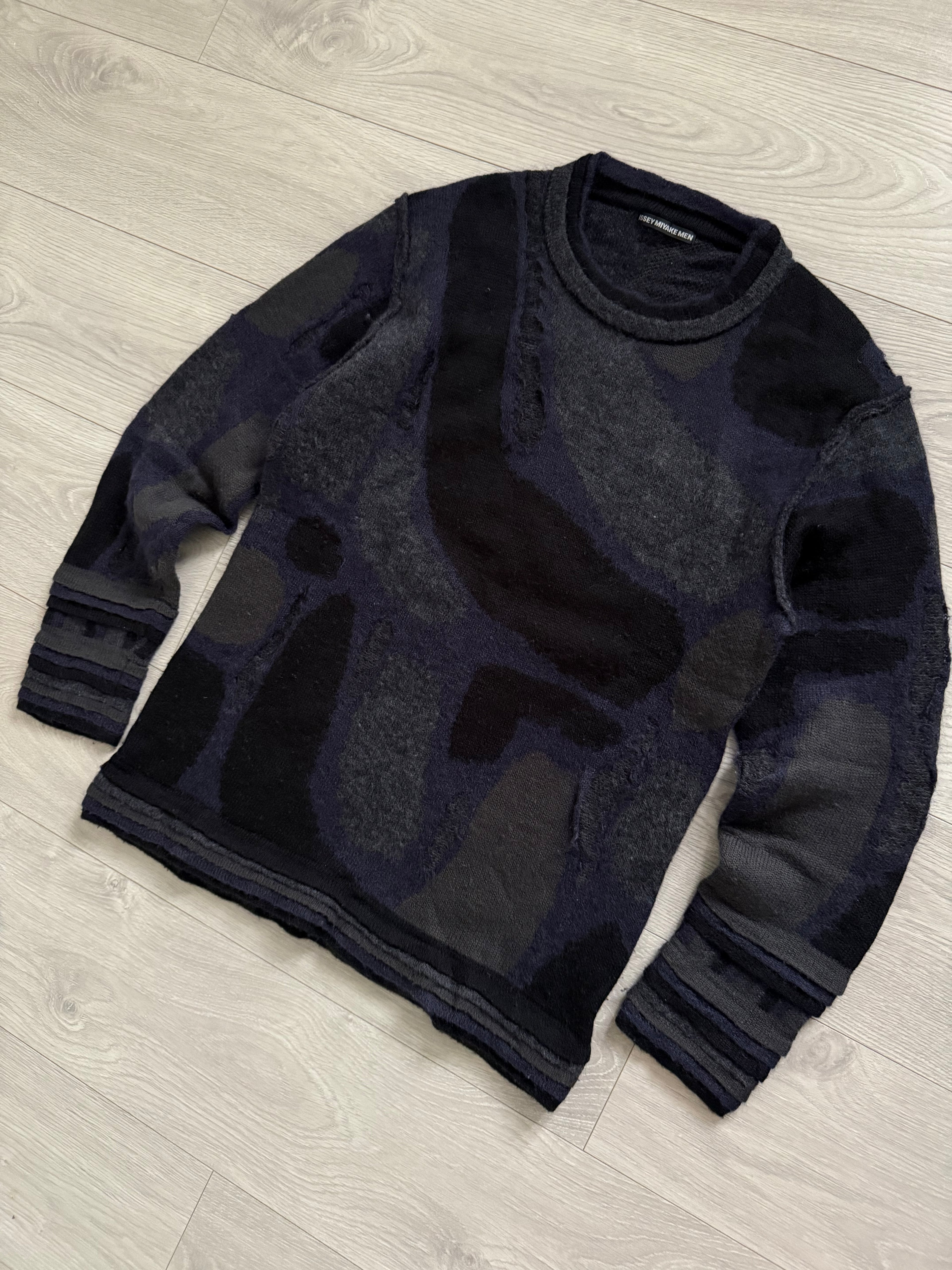 Issey Miyake AW06' Geometric Knit Sweater - Size M