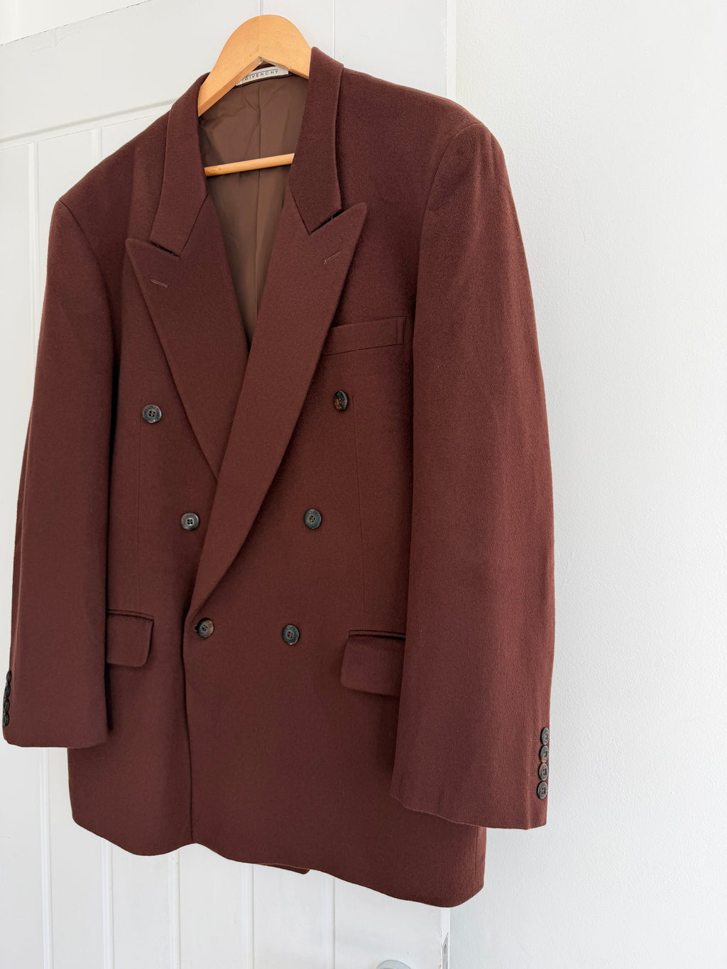 Givenchy 1980s Peaked Lapel Double Breasted Bugundy Wine Wool Cashmere Sport Jacket Blazer  - Size XL