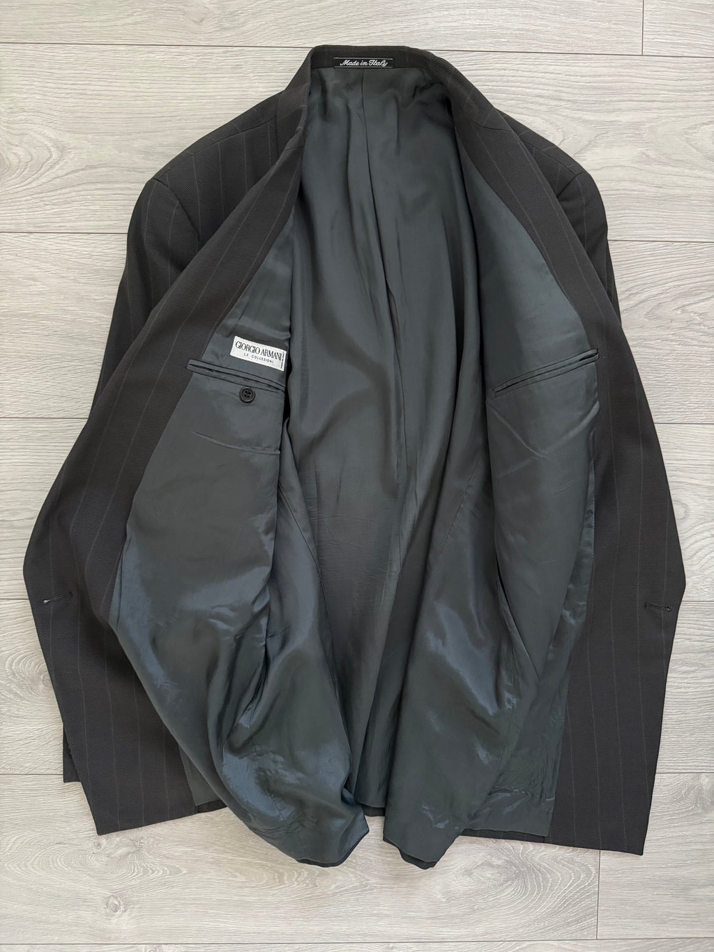 Giorgio Armani 1980s Peaked Lapel Double Breasted Striped Wool Pleated Suit - Size L Jacket / 34" Waist