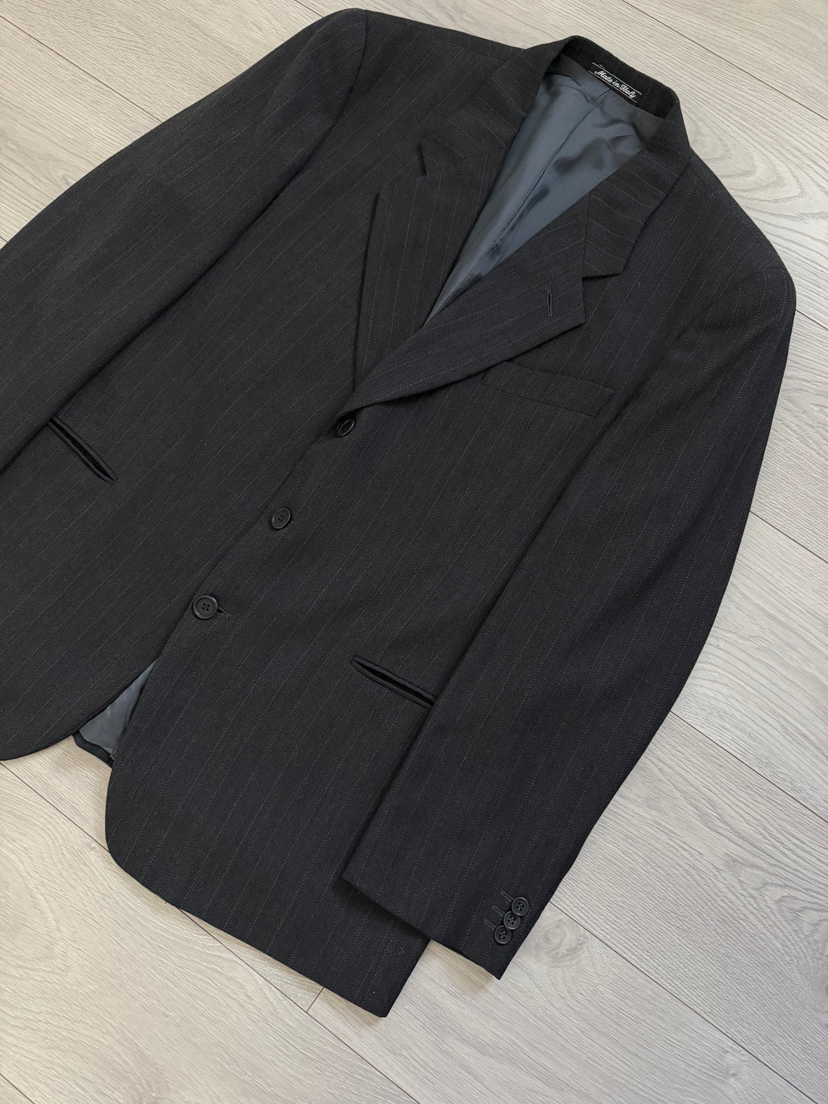 Giorgio Armani 1980s 3B Draped Textured Pleated Wool Suit Grey - Size XXL Jacket / 38" Waist