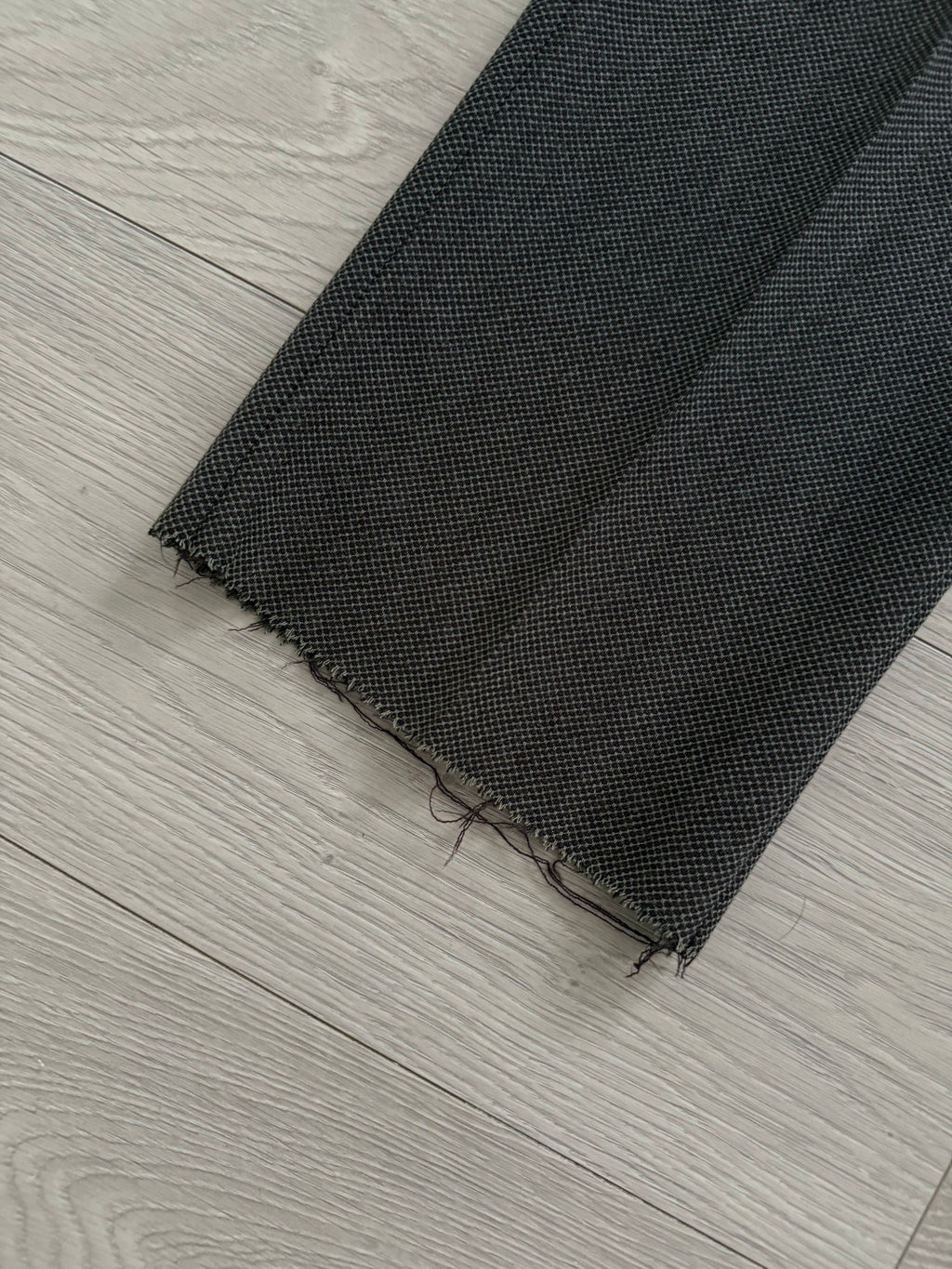 Giorgio Armani 1980s Double Breasted Pleated Wool Suit Grey New - Size L Jacket / 32" Waist